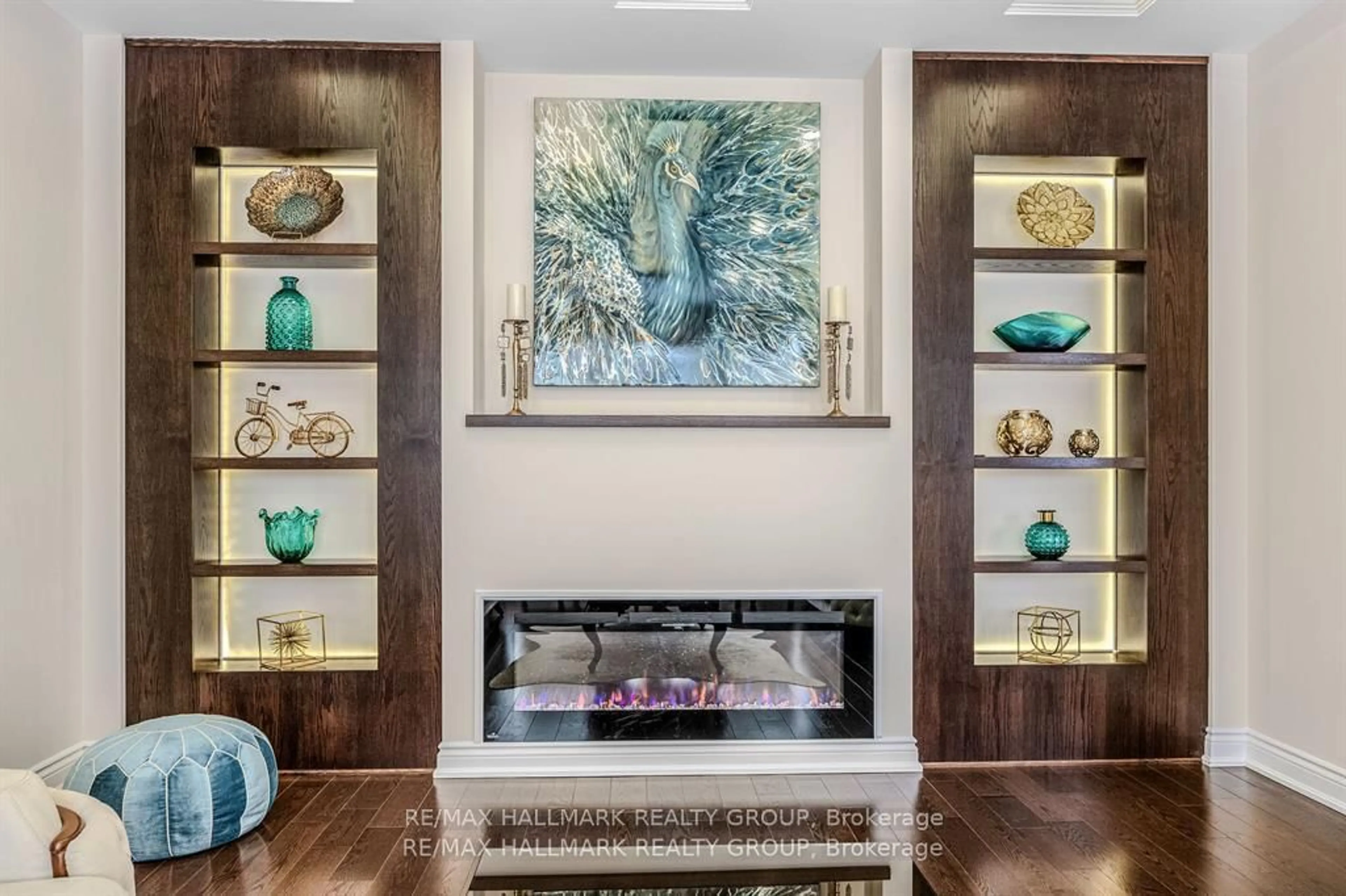 Unknown for 699 Ballycastle Cres, Ottawa Ontario K1X 0A4