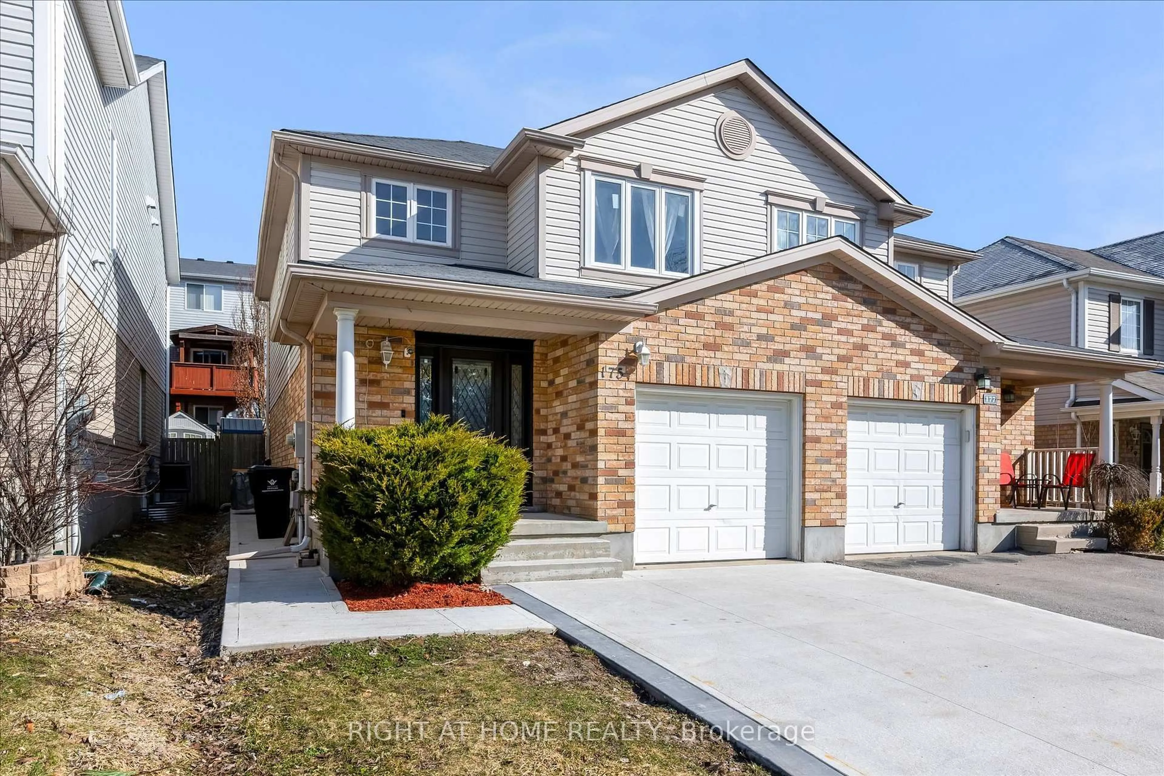Home with brick exterior material, street for 175 Sims Estate Dr, Kitchener Ontario N2A 0A6