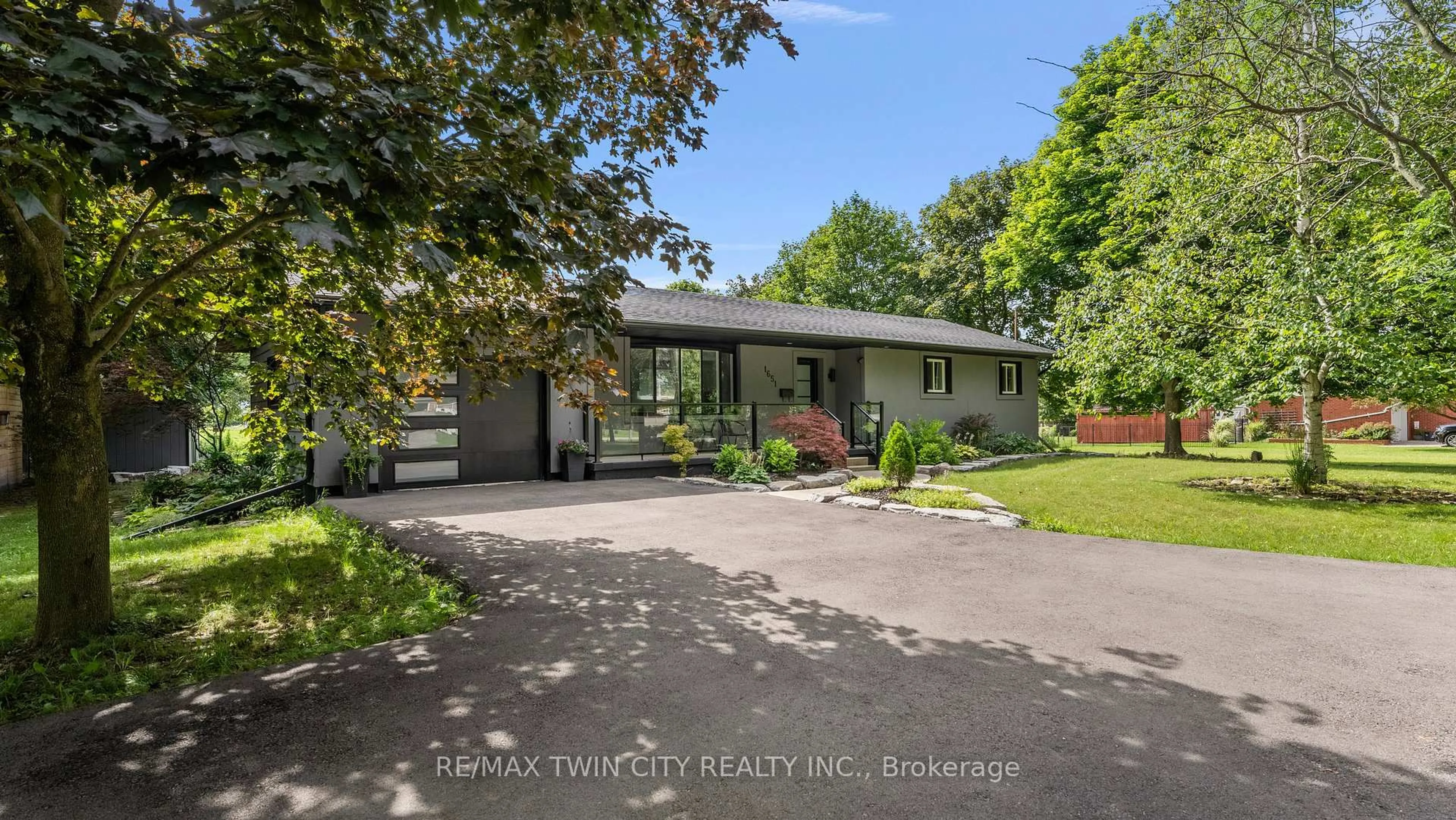 A pic from outside/outdoor area/front of a property/back of a property/a pic from drone, street for 1651 Villa Nova Rd, Norfolk Ontario N0E 1Z0