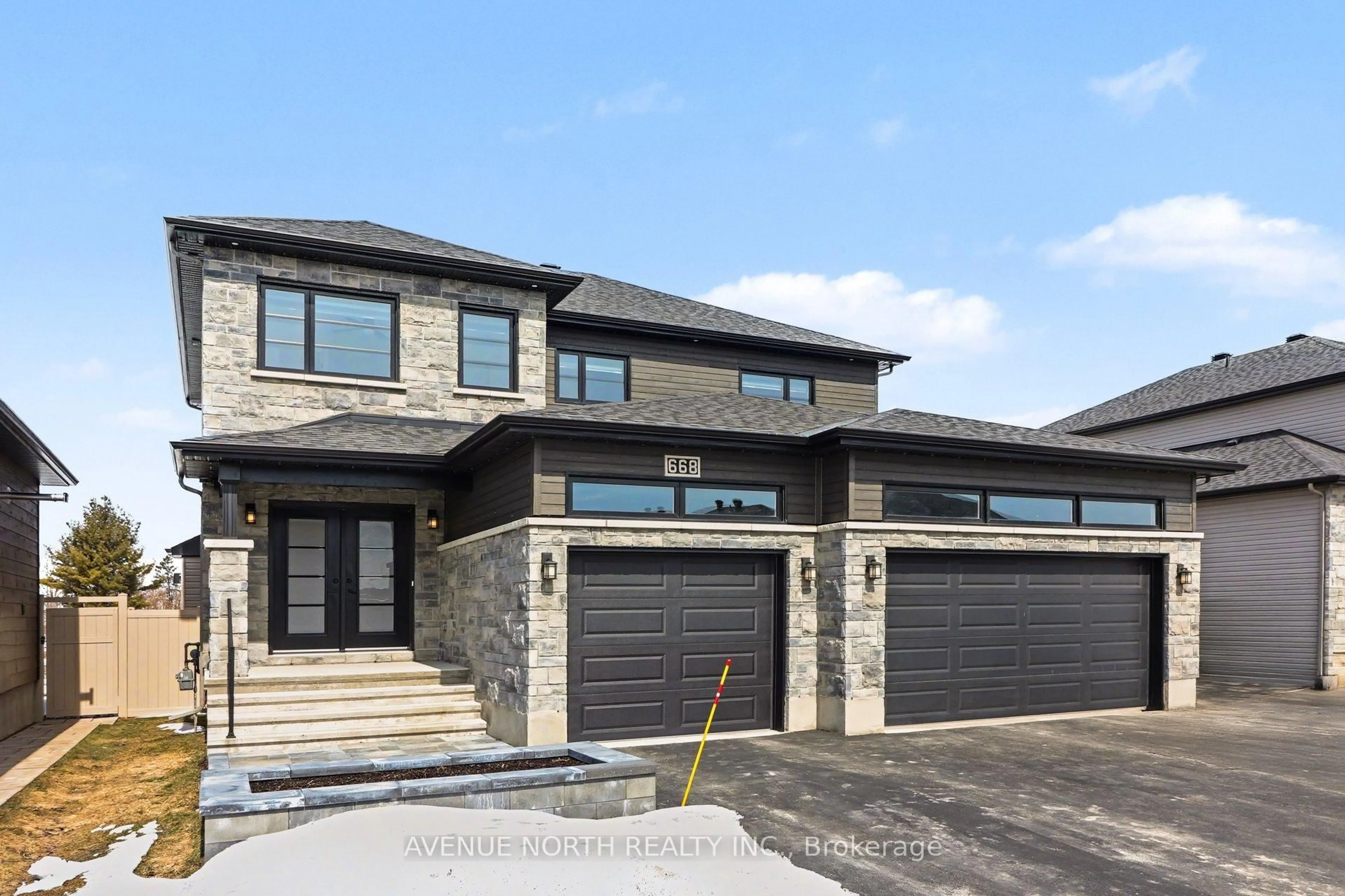 Home with brick exterior material, street for 668 Geneva Cres, Russell Ontario K0A 1W0