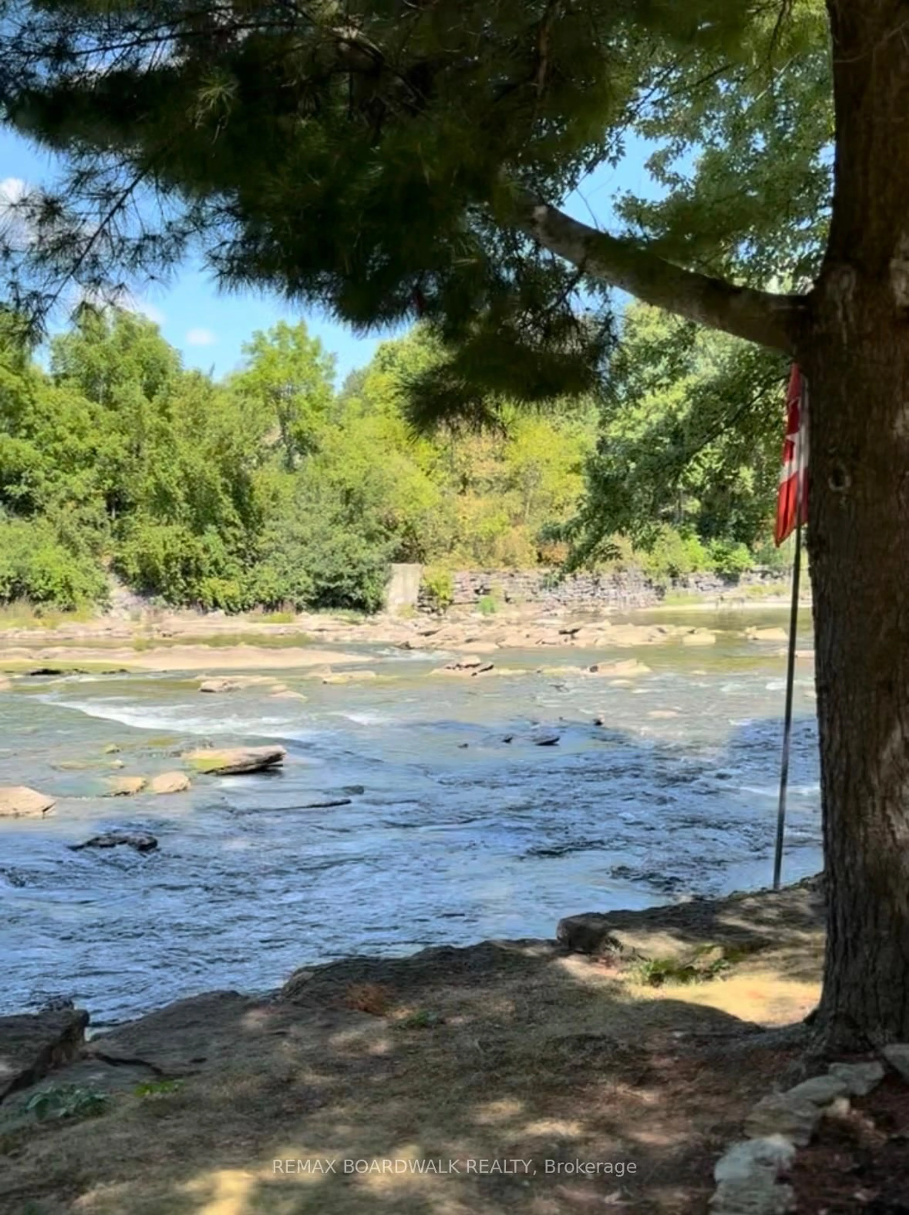 Blurry image for 49 Mill St #6, Carleton Place Ontario K7C 1T6