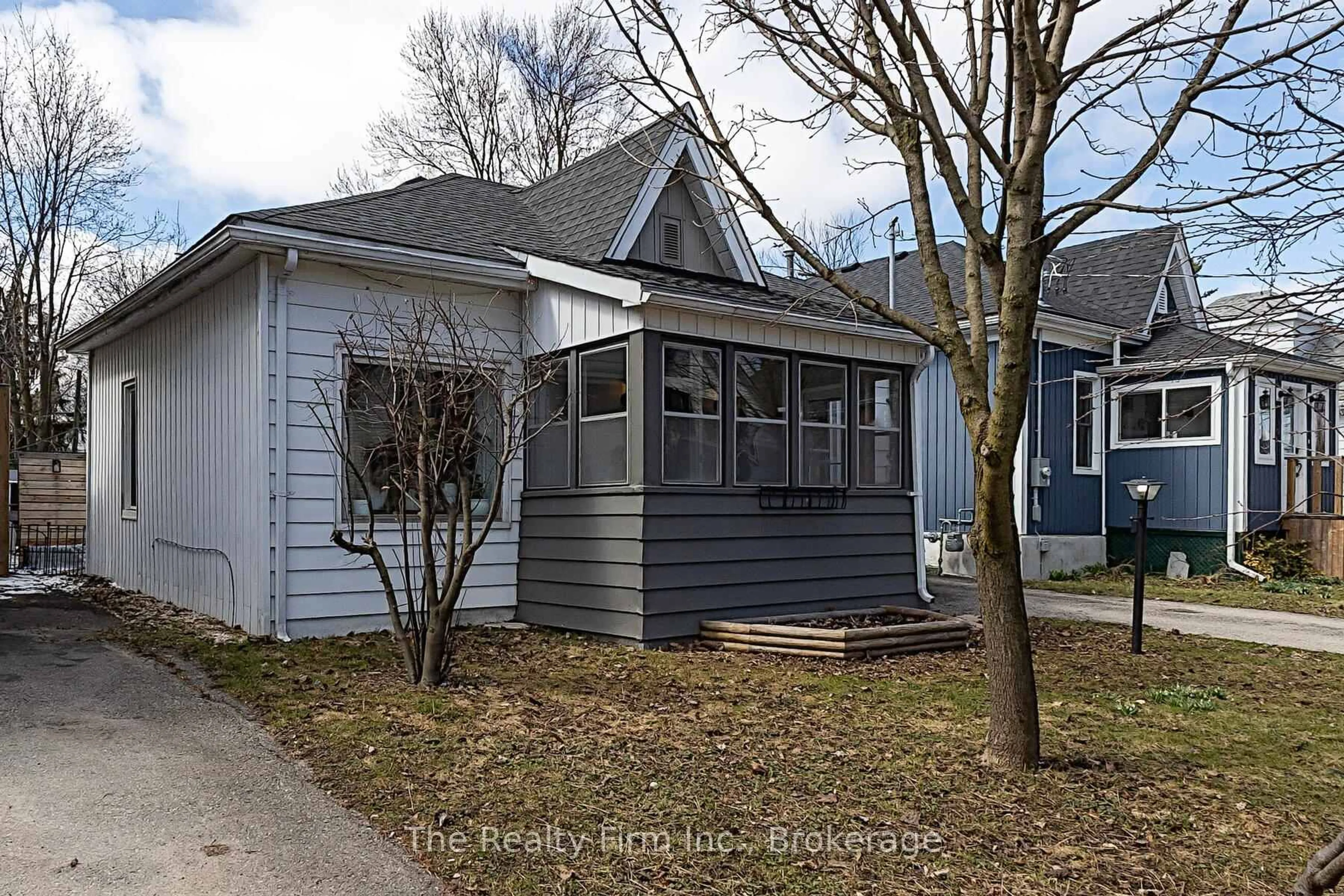 Home with vinyl exterior material, street for 134 Well St, Stratford Ontario N5A 4M1