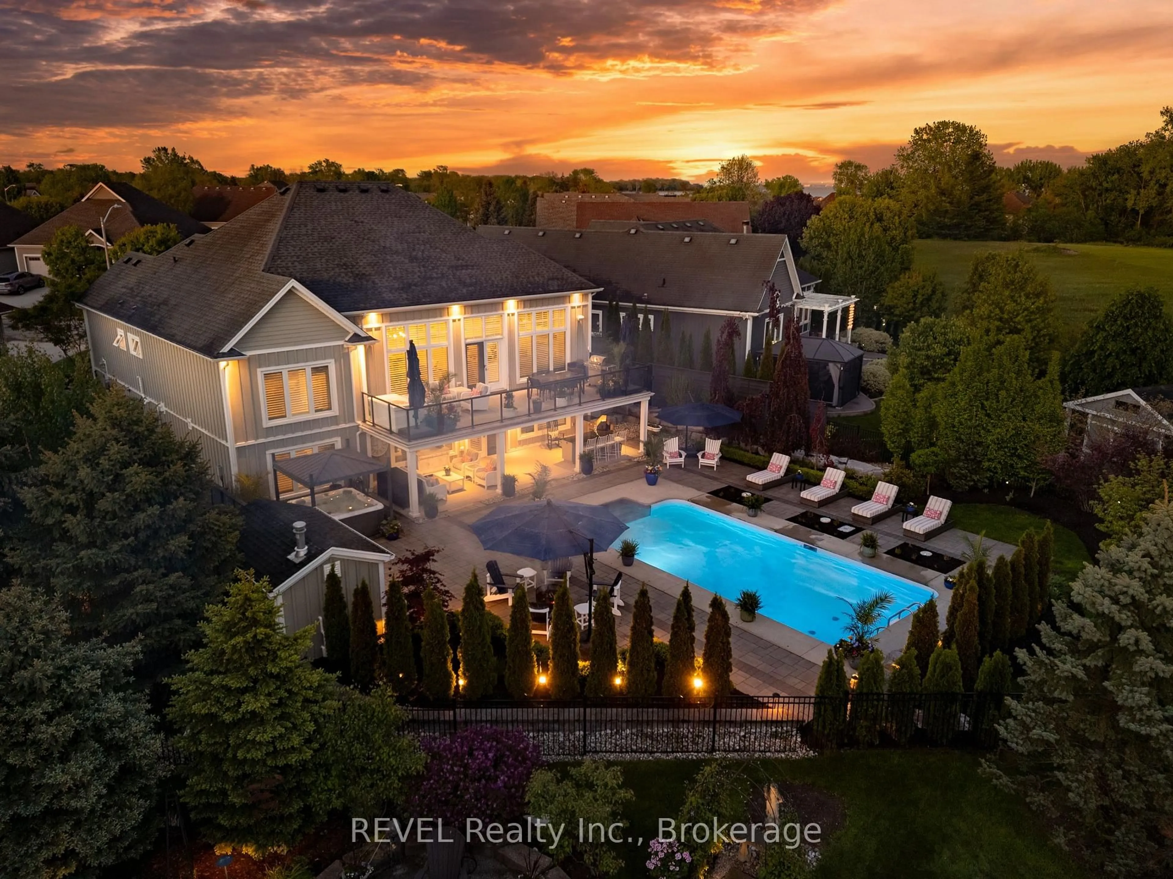 A pic from outside/outdoor area/front of a property/back of a property/a pic from drone, water/lake/river/ocean view for 59 Spinnaker Dr, Fort Erie Ontario L0S 1N0