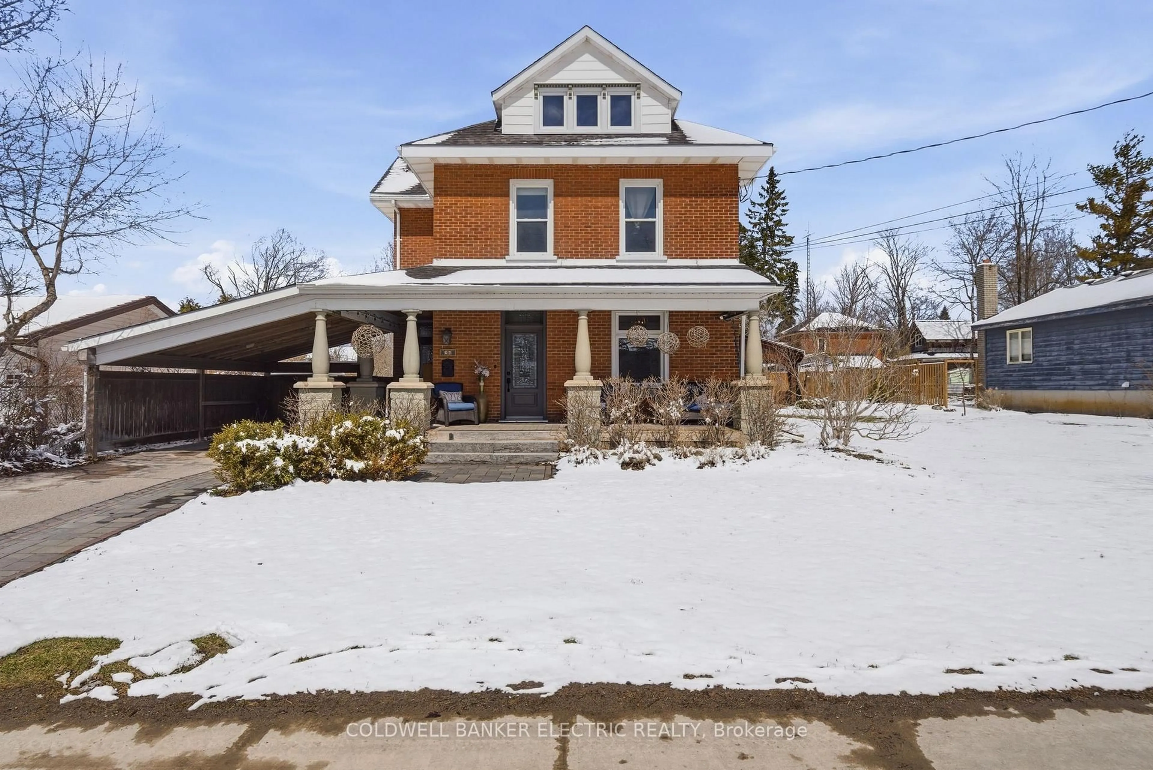 Unknown for 36 Ermatinger St, Selwyn Ontario K0L 2H0