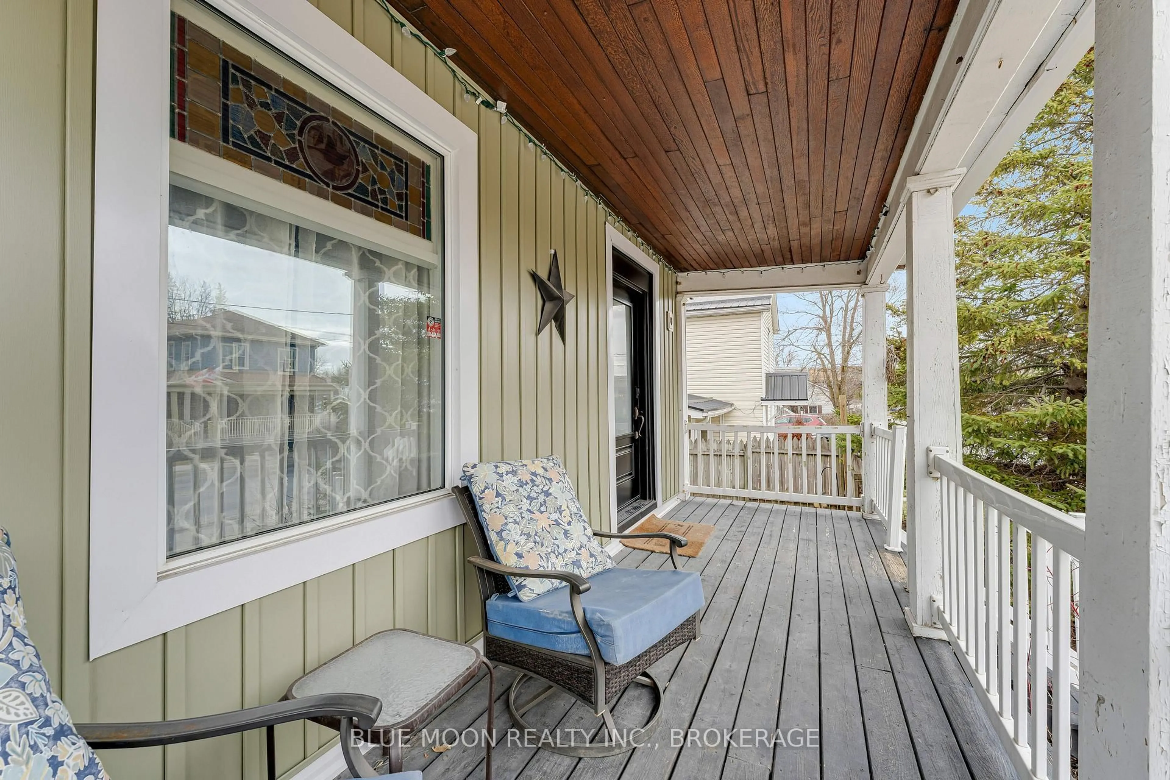 Patio, street for 101 BRIDGE St, Greater Napanee Ontario K7R 1K2