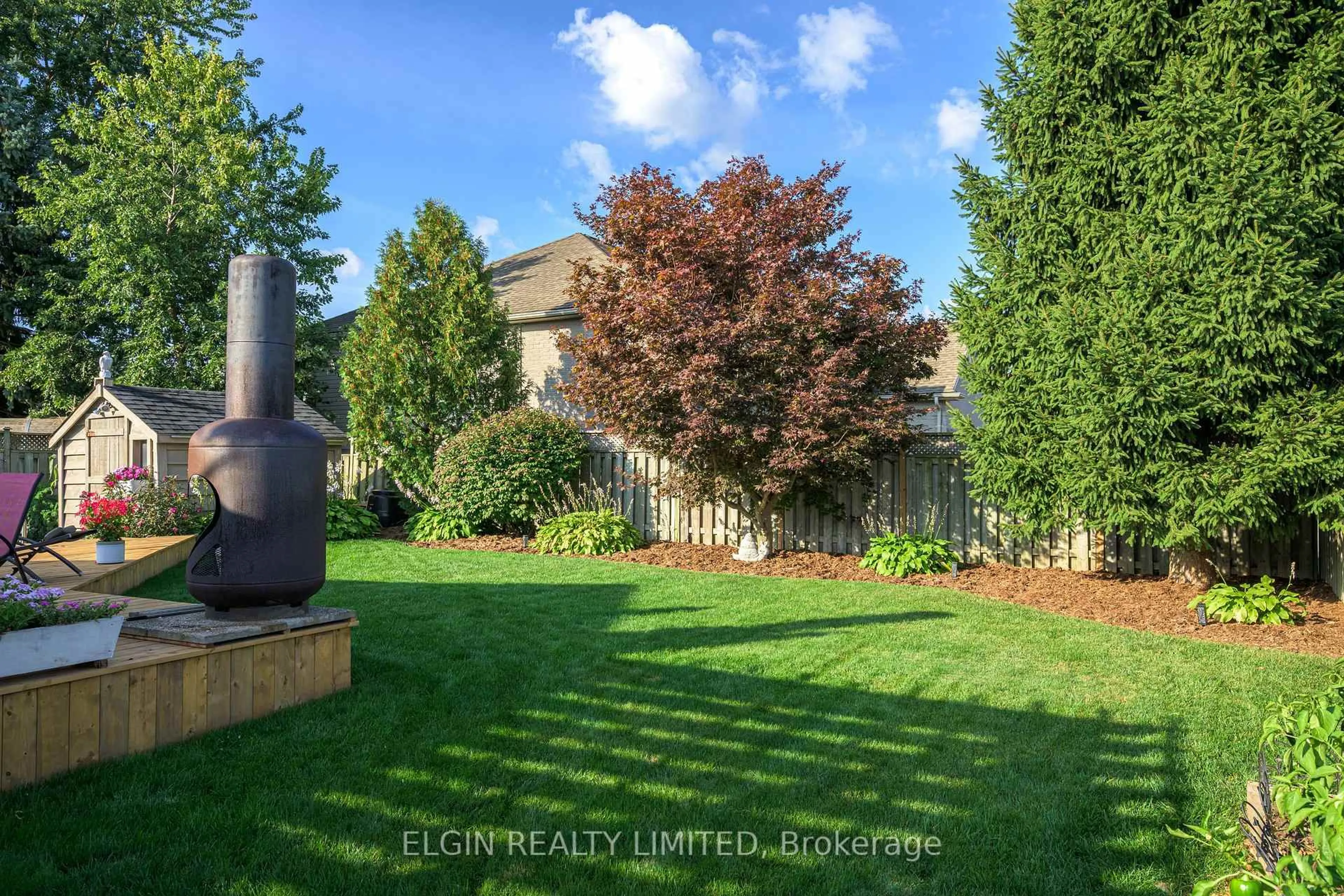 A pic from outside/outdoor area/front of a property/back of a property/a pic from drone, unknown for 234 Kettle Creek Dr, Central Elgin Ontario N0L 1B0