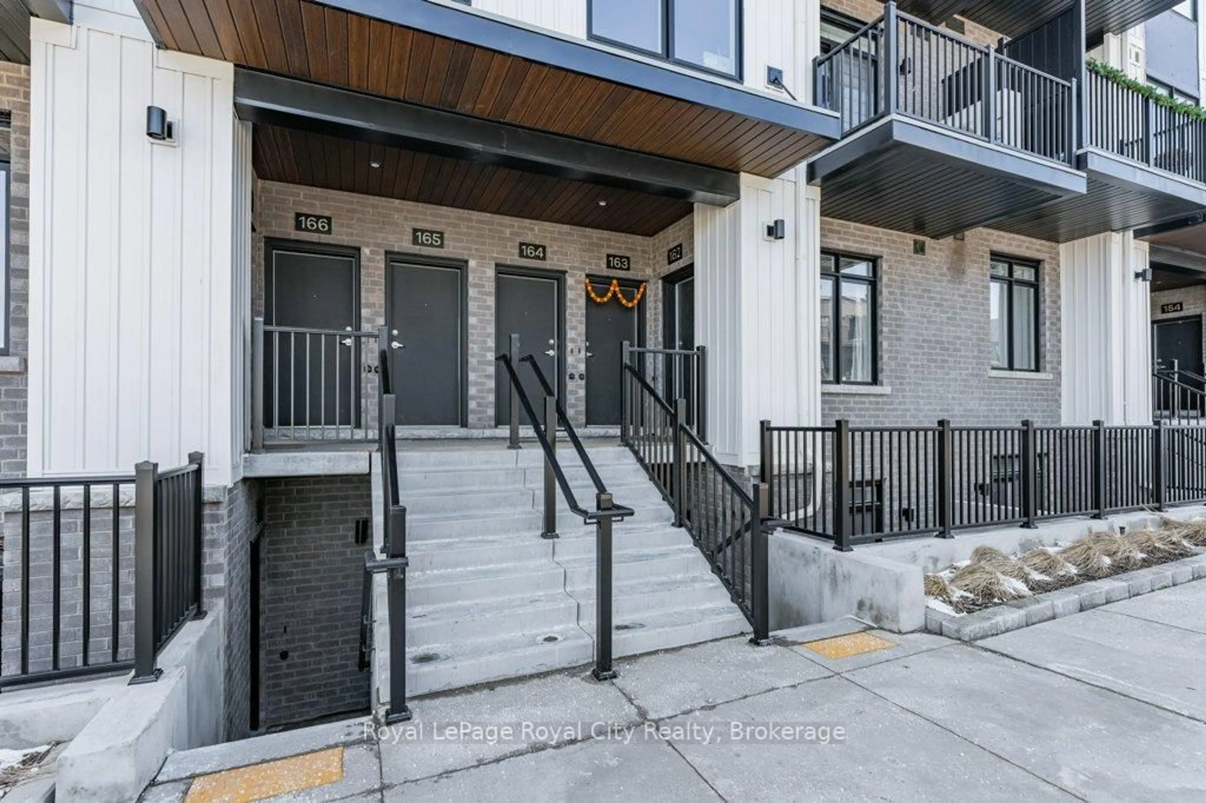 Unknown for 824 Woolwich St #162, Guelph Ontario N1H 1G8