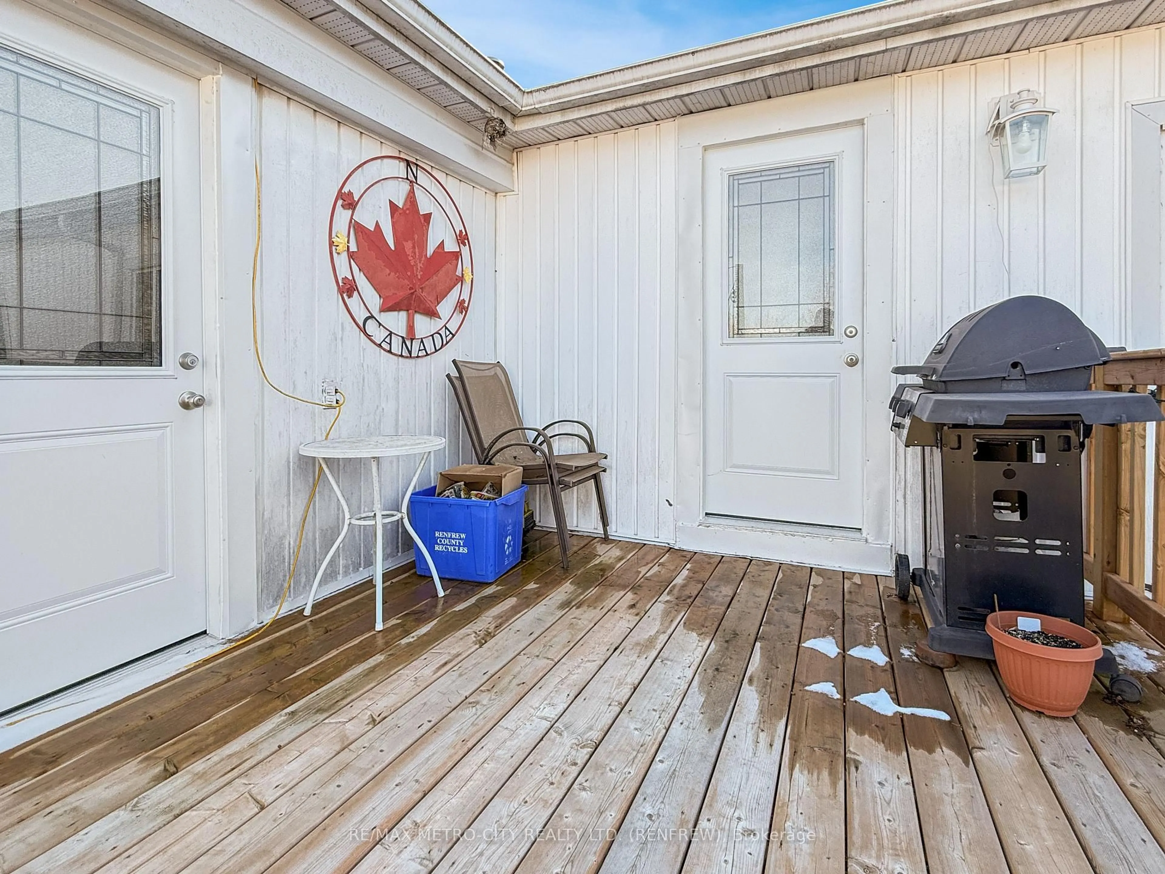 Patio, street for 19 MELISSA Lane, Renfrew Ontario K7V 3Z4