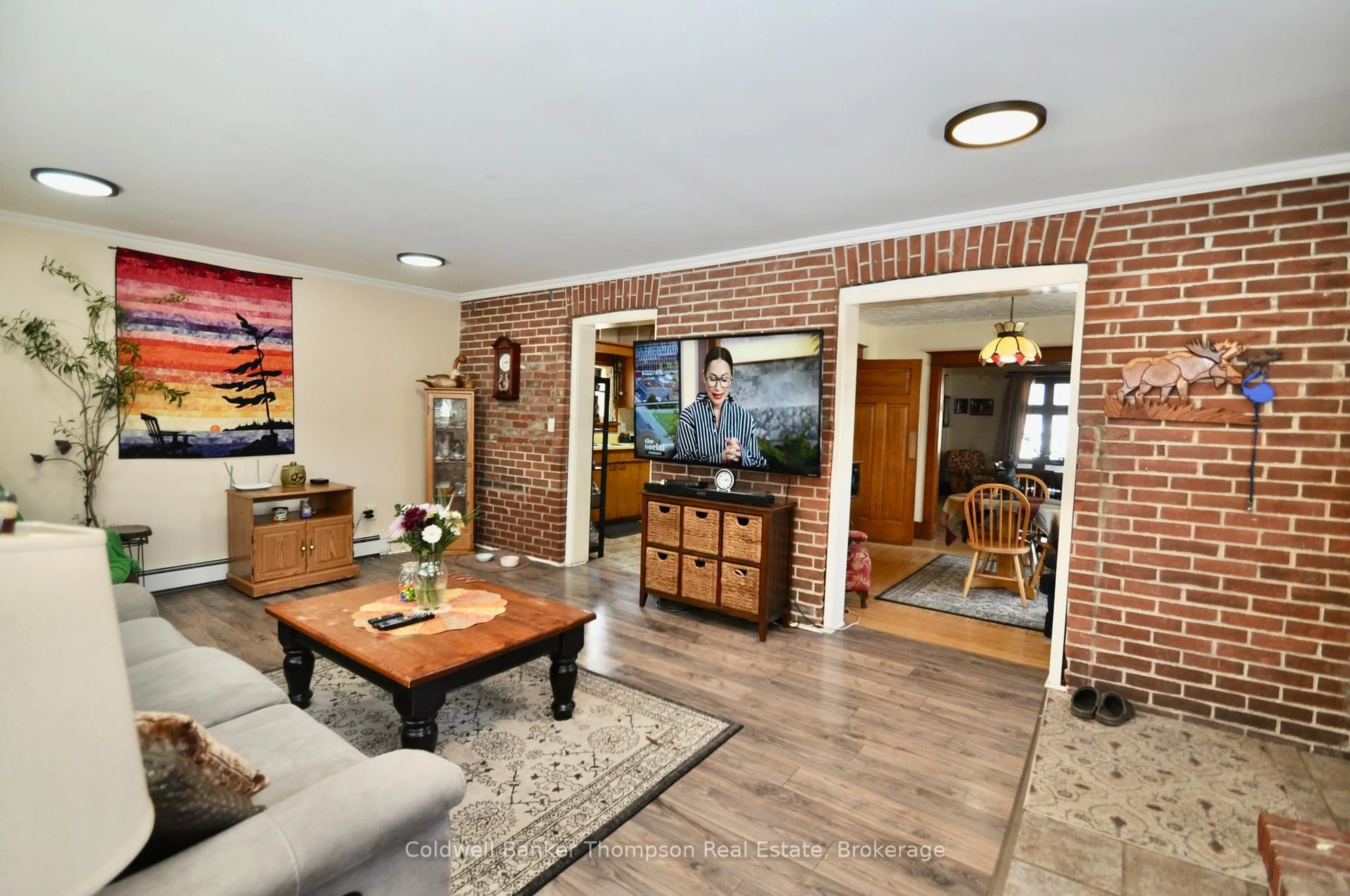 Unknown for 11 Florence St, Huntsville Ontario P1H 1P8