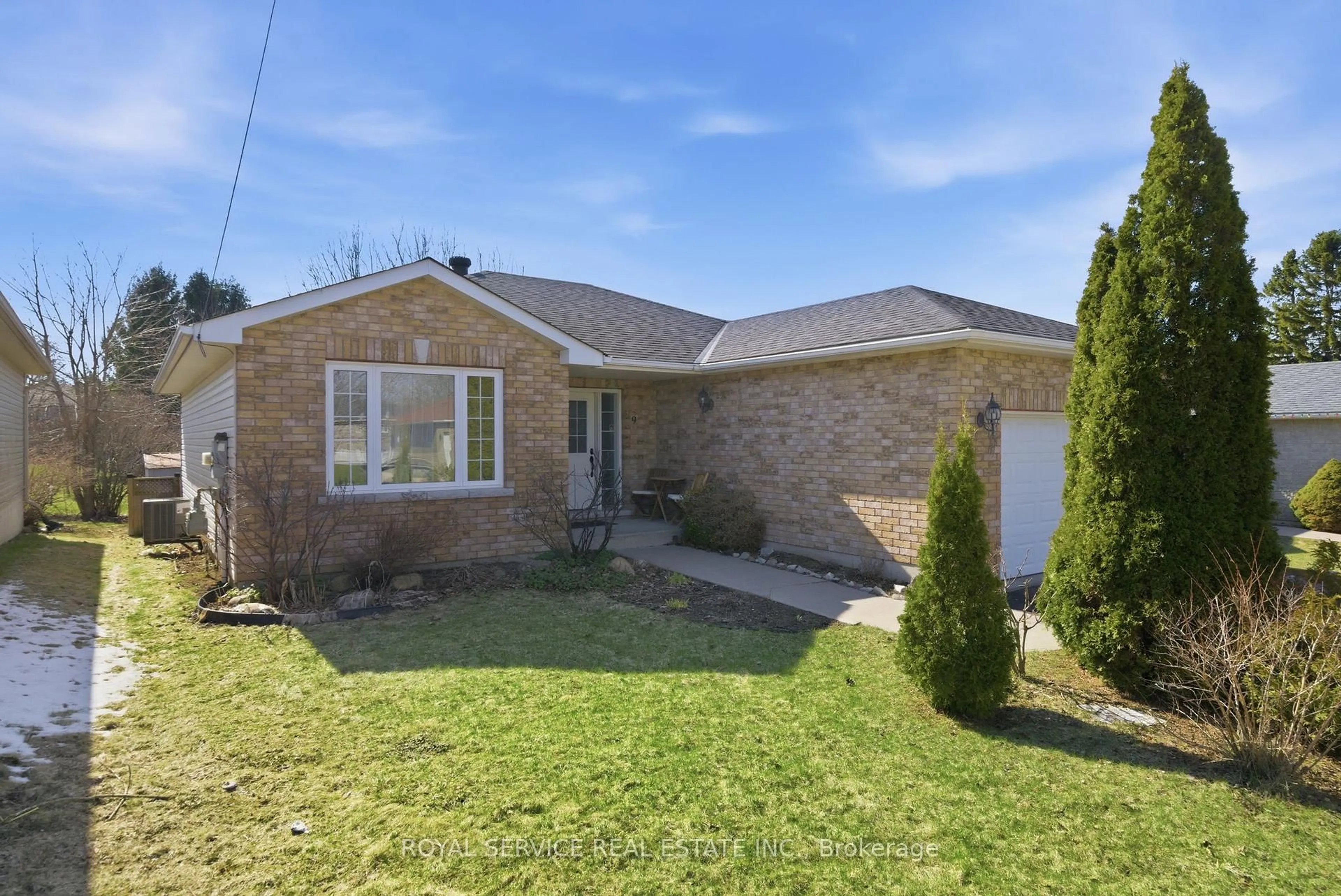 Home with brick exterior material, street for 9 Jane's Crt, Cramahe Ontario K0K 1S0