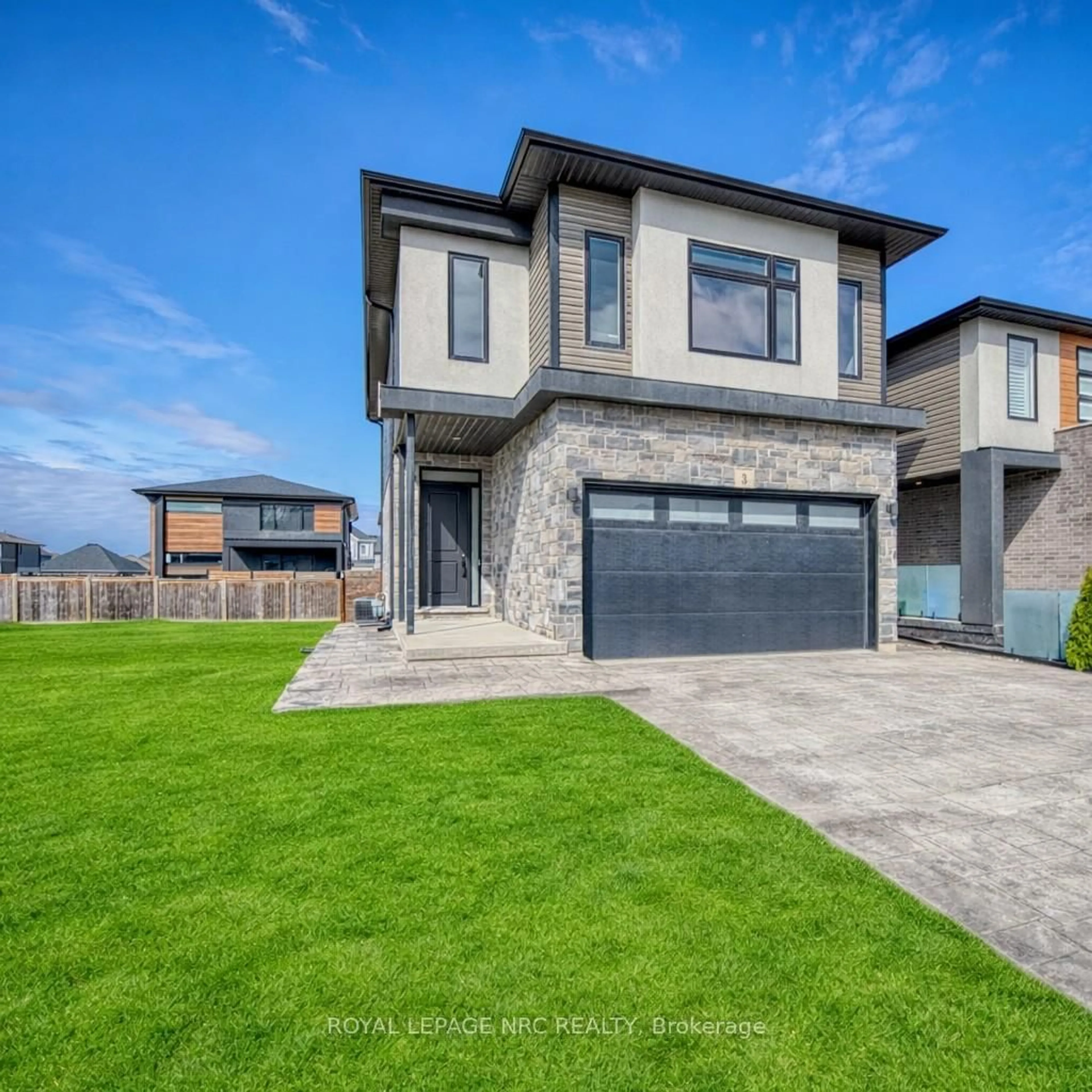 Home with brick exterior material, street for 3 DAMUDE Ave, Thorold Ontario L2V 0G7