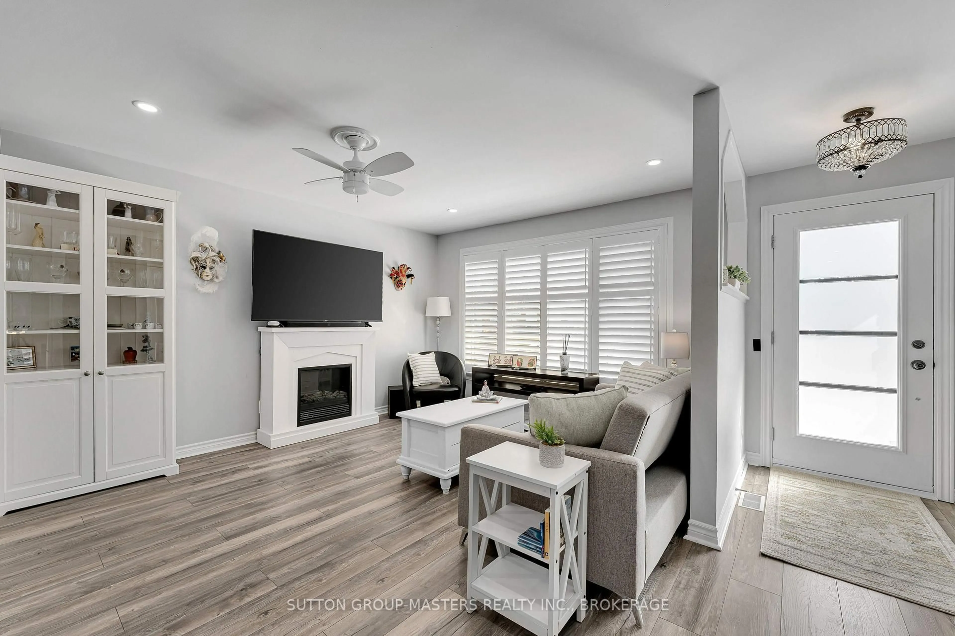 Living room with furniture, unknown for 18 Bakers Lane, Loyalist Ontario K7N 1M1