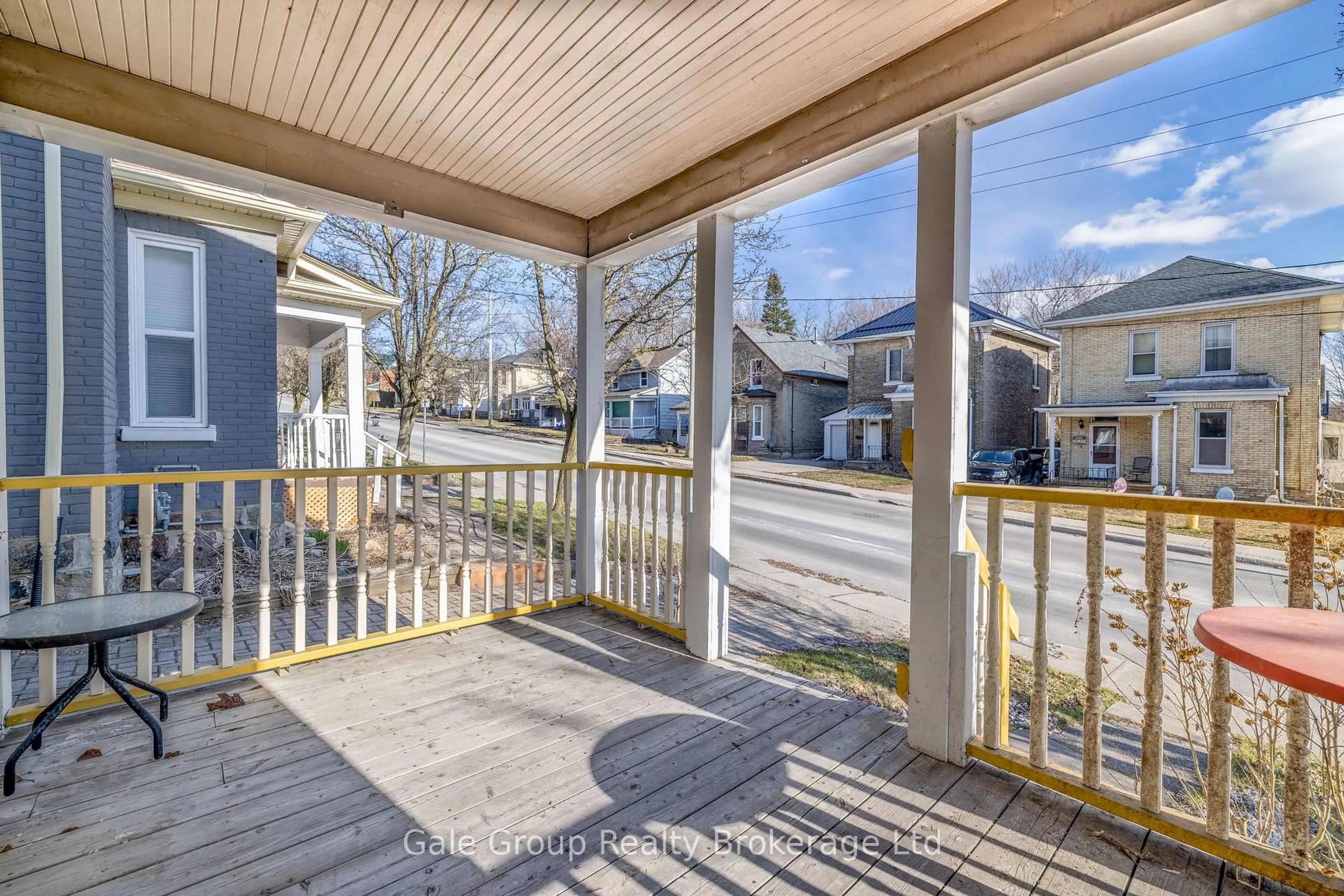 Unknown for 313 Simcoe St, Woodstock Ontario N4S 1J2