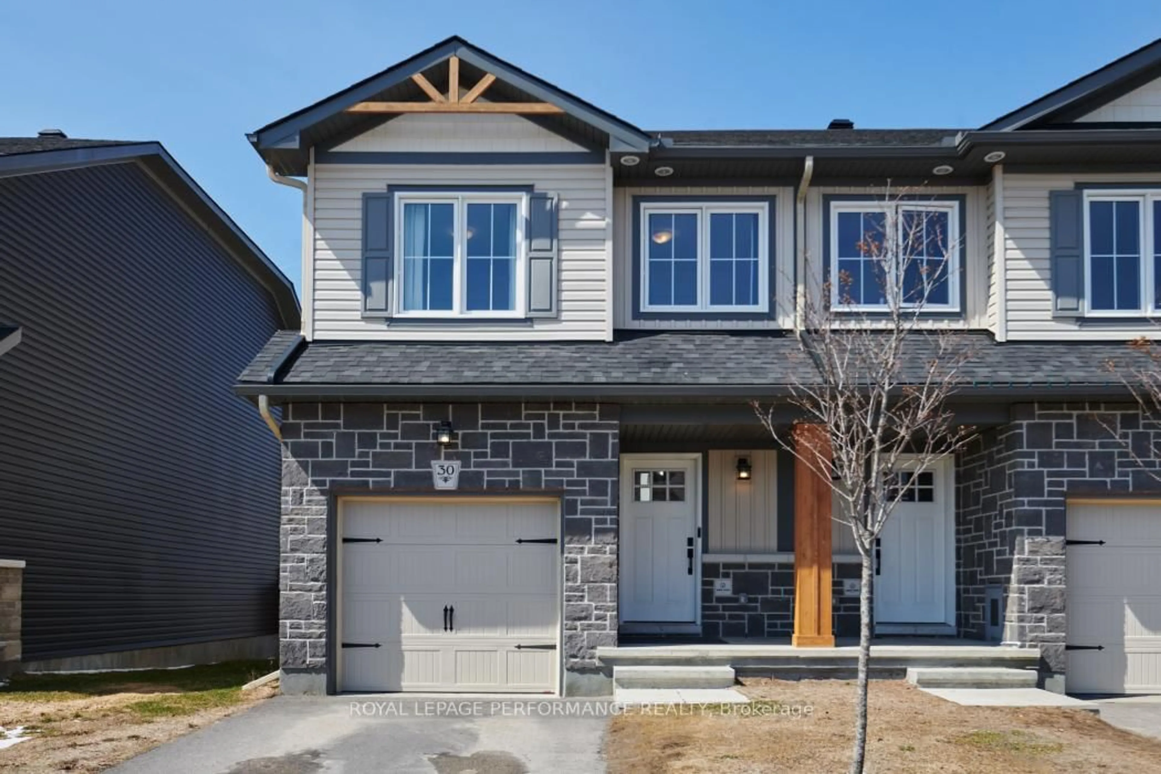 Home with vinyl exterior material, street for 30 WHITCOMB Cres, Smiths Falls Ontario K7A 0C2