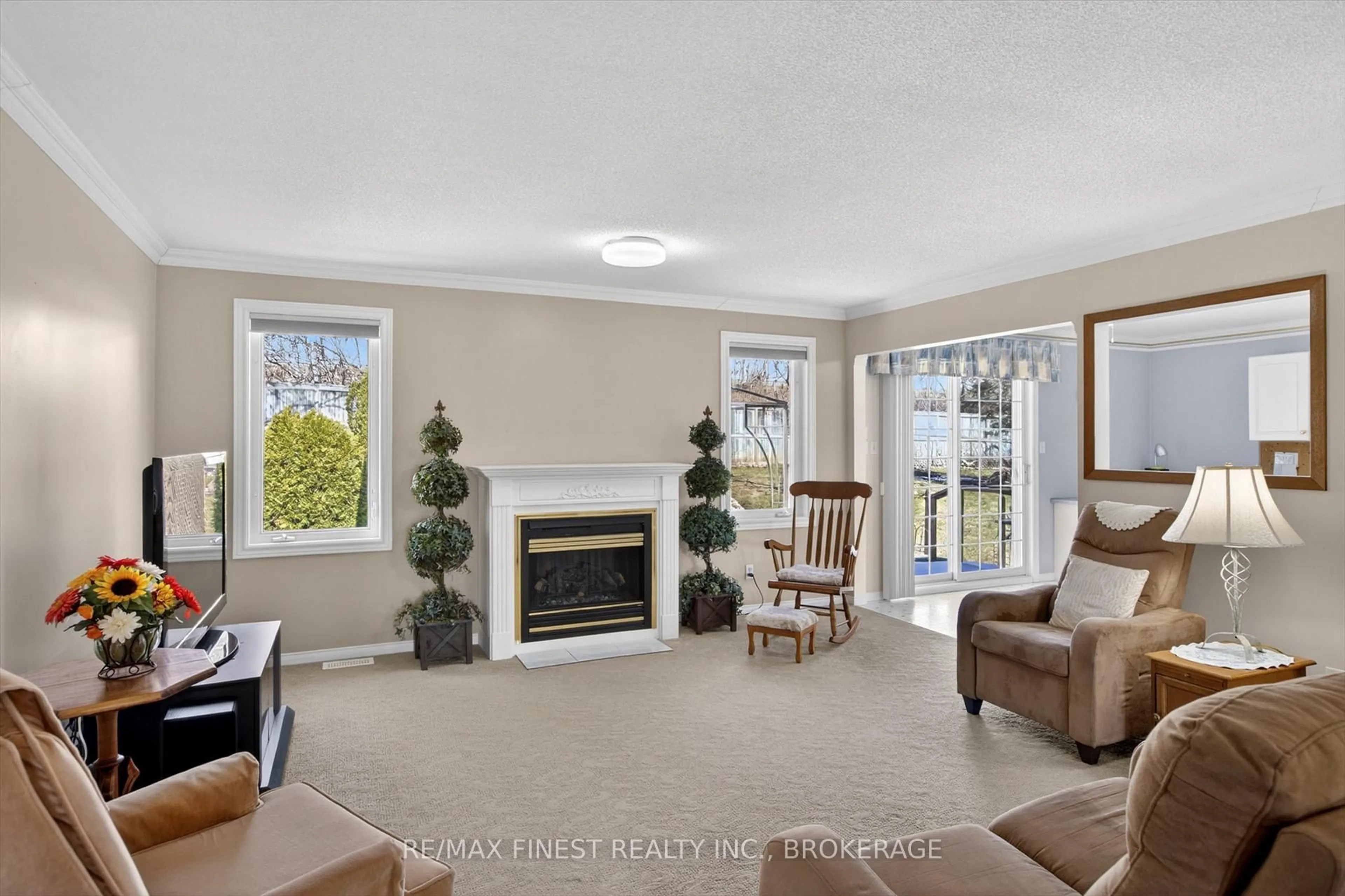 Living room with furniture, unknown for 1616 College Park Dr, Peterborough Ontario K9K 2G9