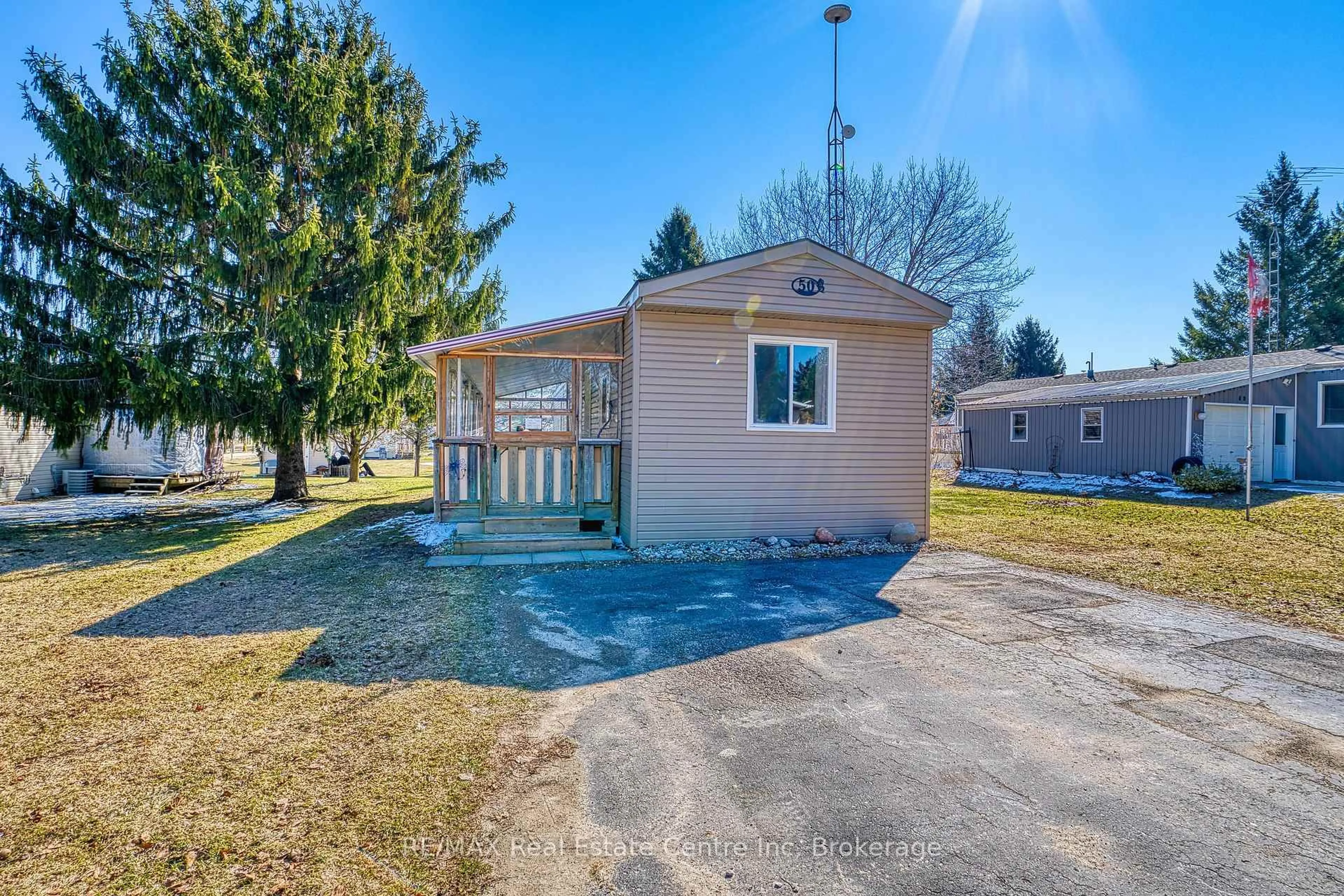 Unknown for 50 Fifth Ave, Wellington North Ontario N0G 2K0