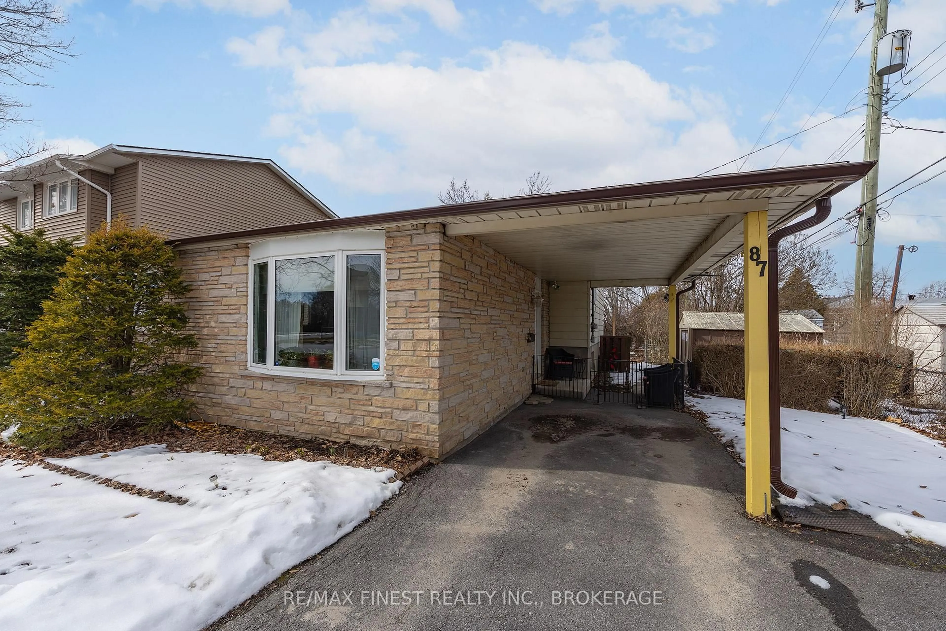 Unknown for 87 Old Oak Rd, Kingston Ontario K7M 6X2