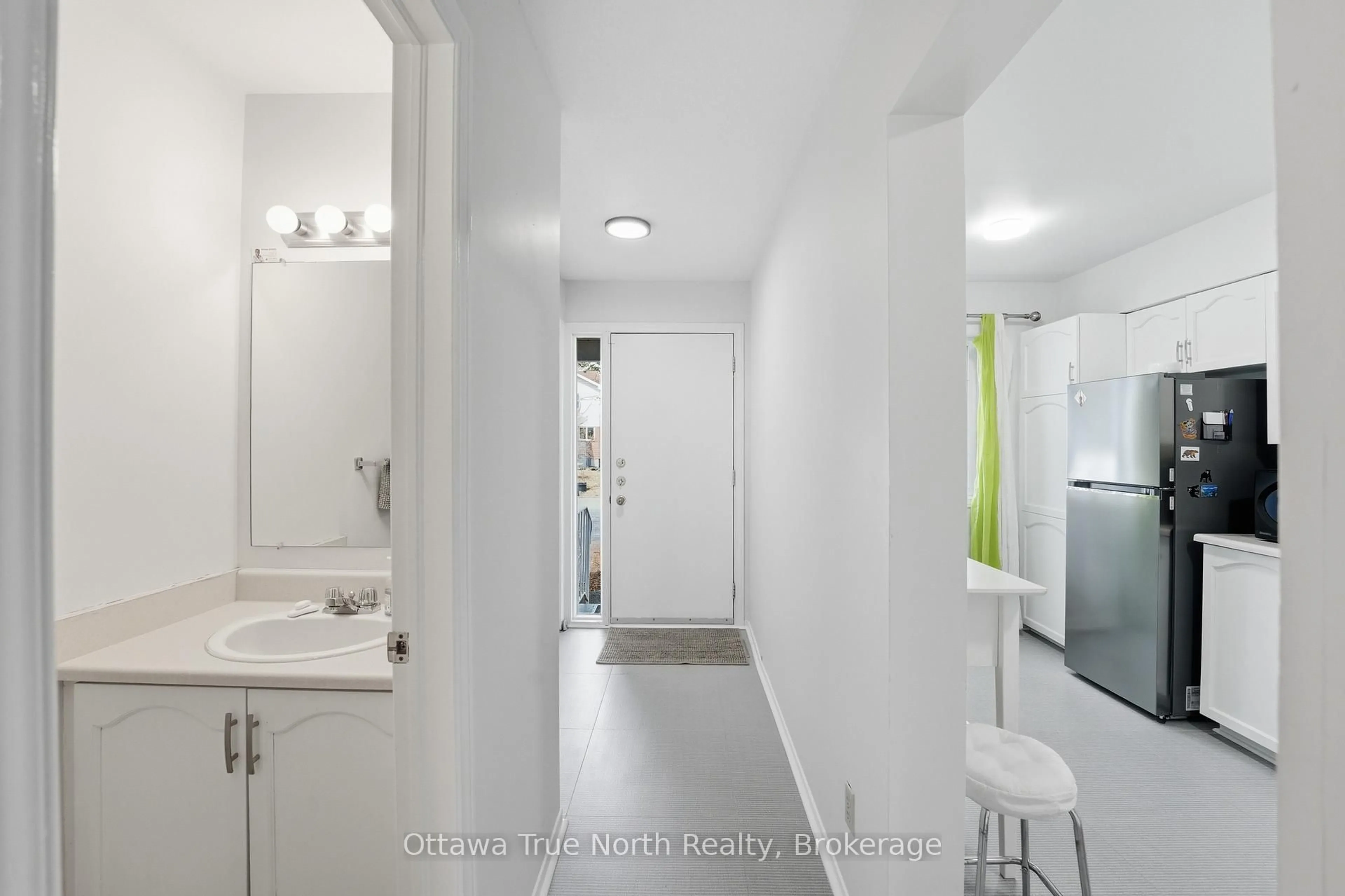 Unknown for 218 Switzer Ave, Ottawa Ontario K1Z 7H9