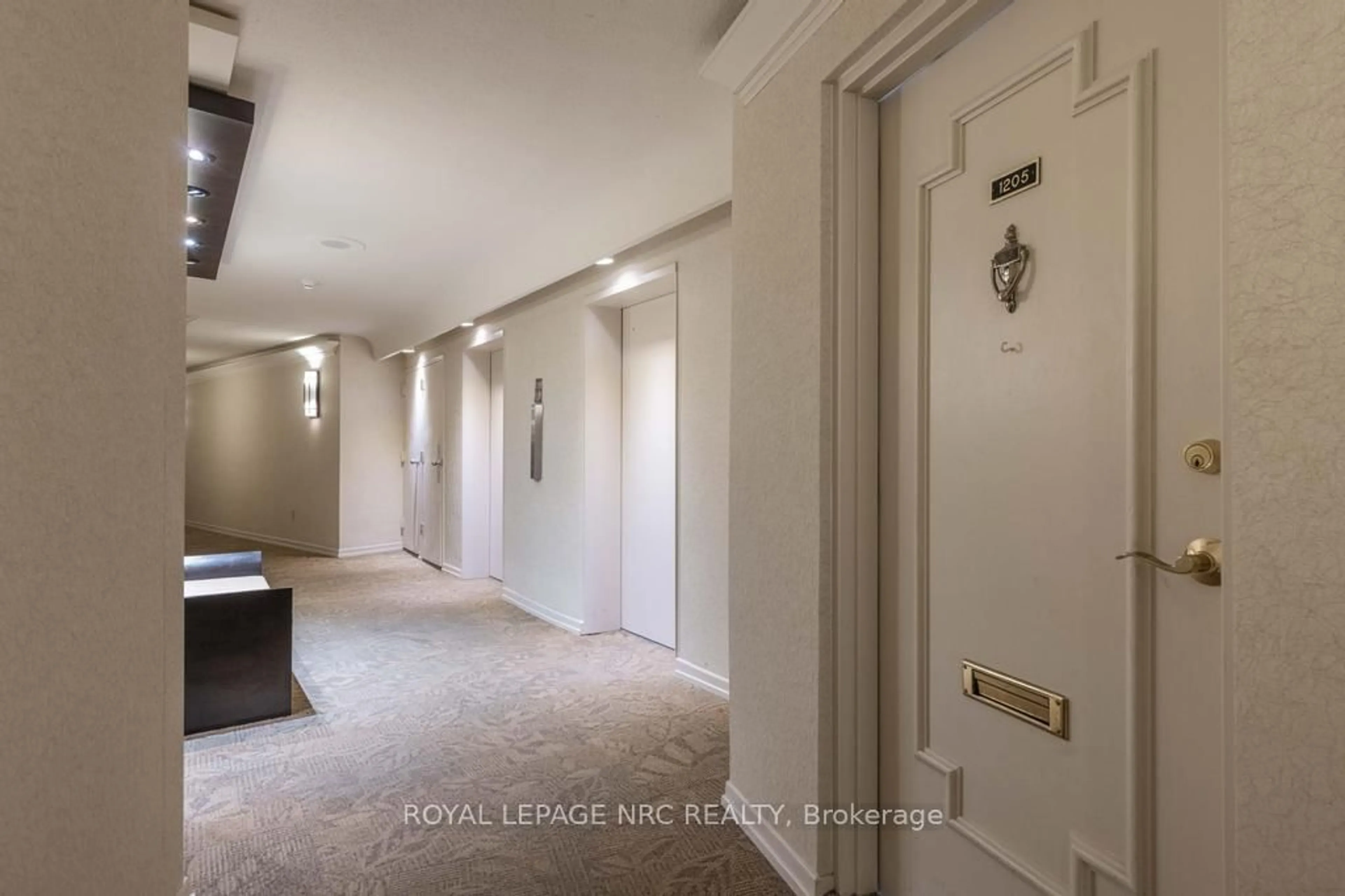 Indoor foyer for 15 Towering Hts #1205, St. Catharines Ontario L2T 3G7