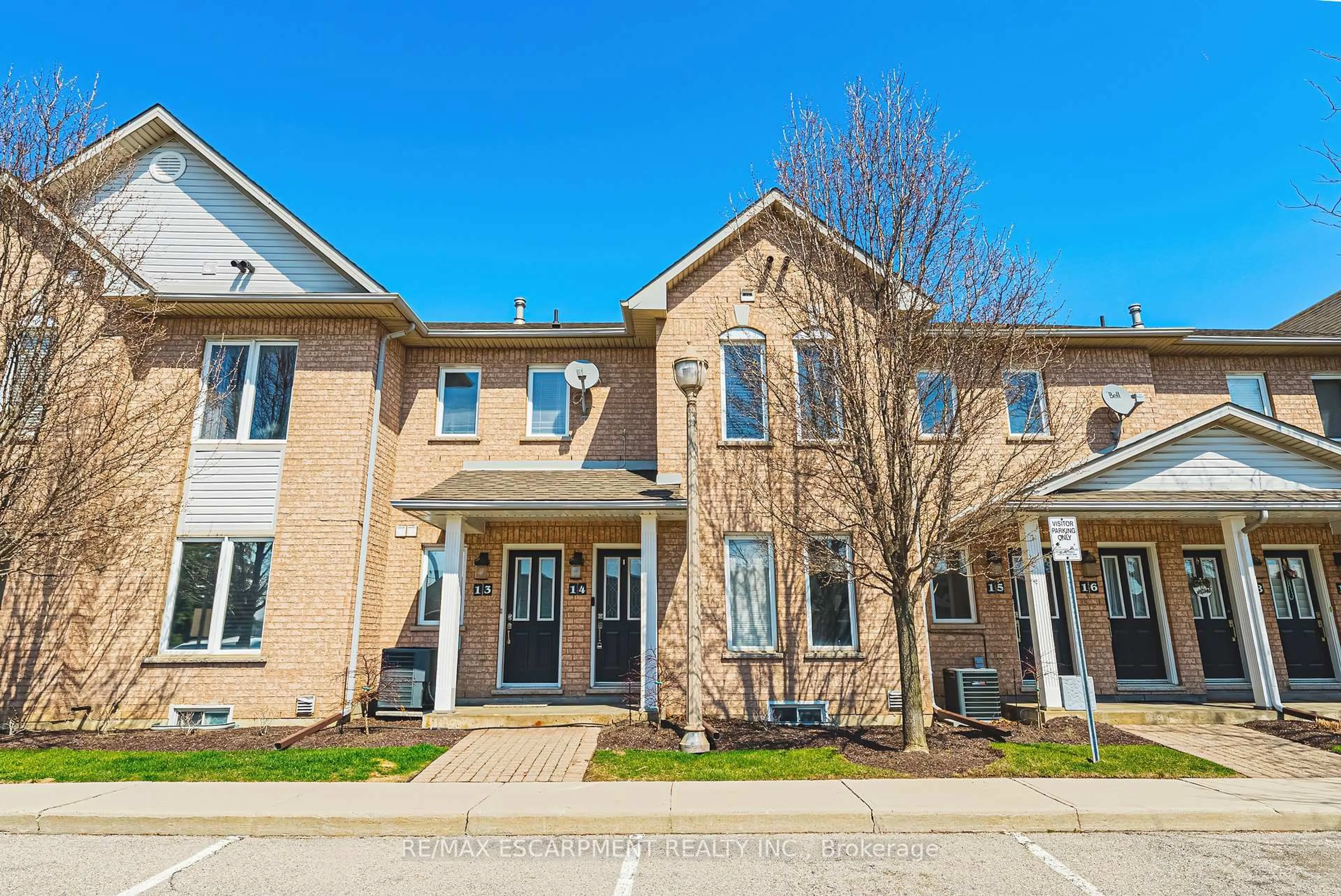 Home with brick exterior material, street for 2 Harbour Dr #14, Hamilton Ontario L8E 6B1