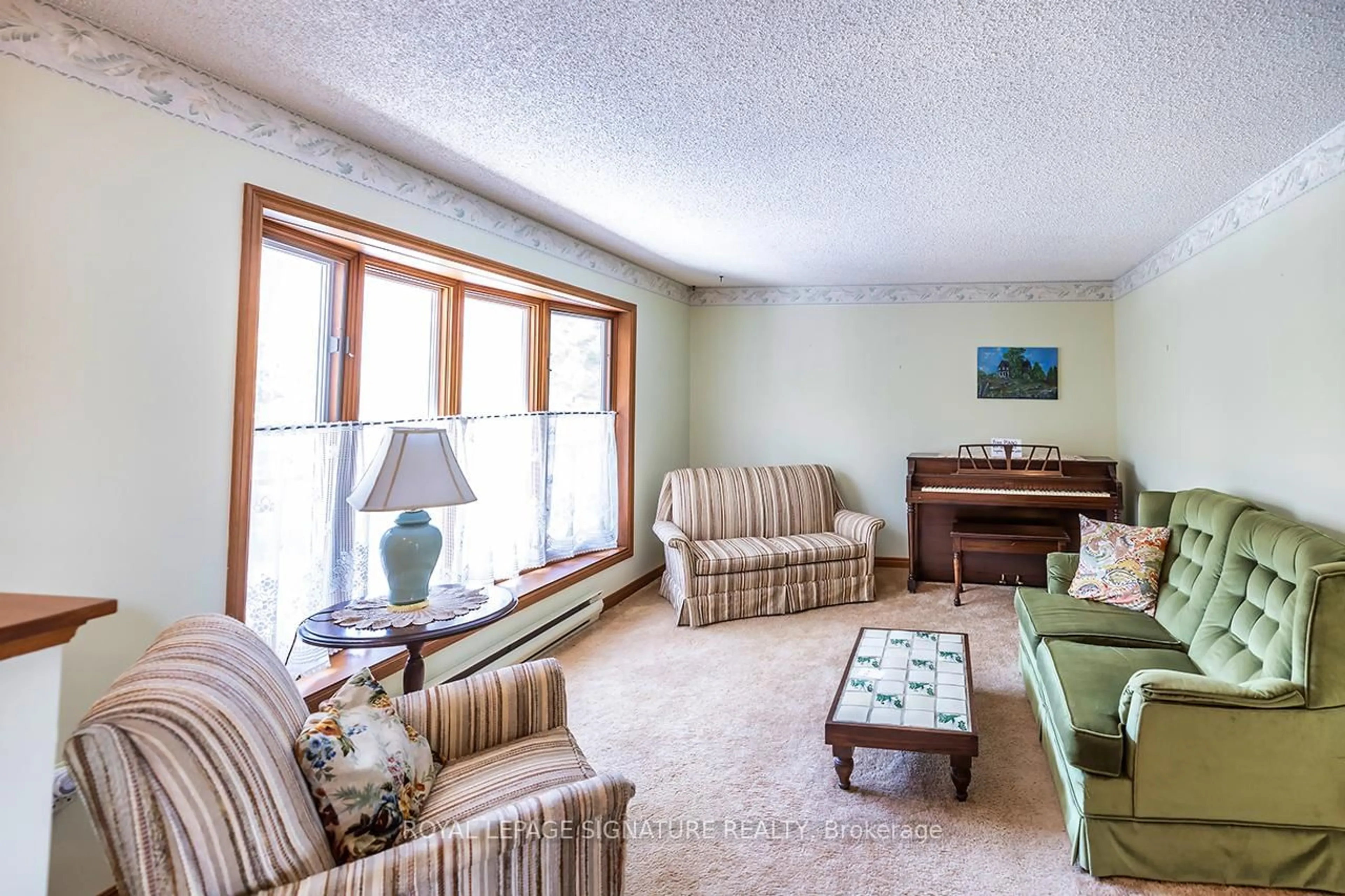 Living room with furniture, unknown for 1928 Irondale Rd, Highlands East Ontario K0M 1X0