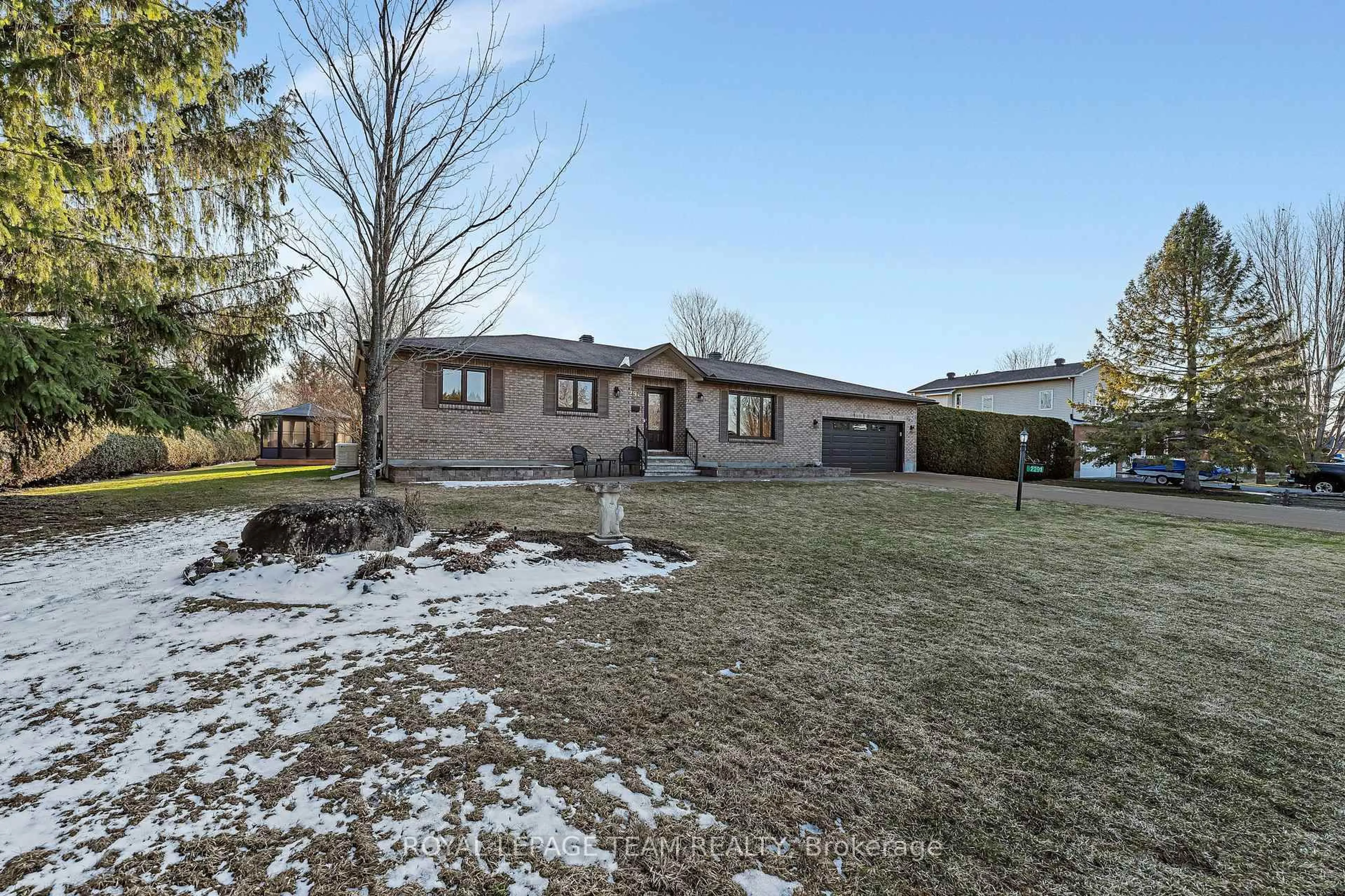 A pic from outside/outdoor area/front of a property/back of a property/a pic from drone, mountain view for 2291 Relin Way, North Gower Ontario K0A 2T0