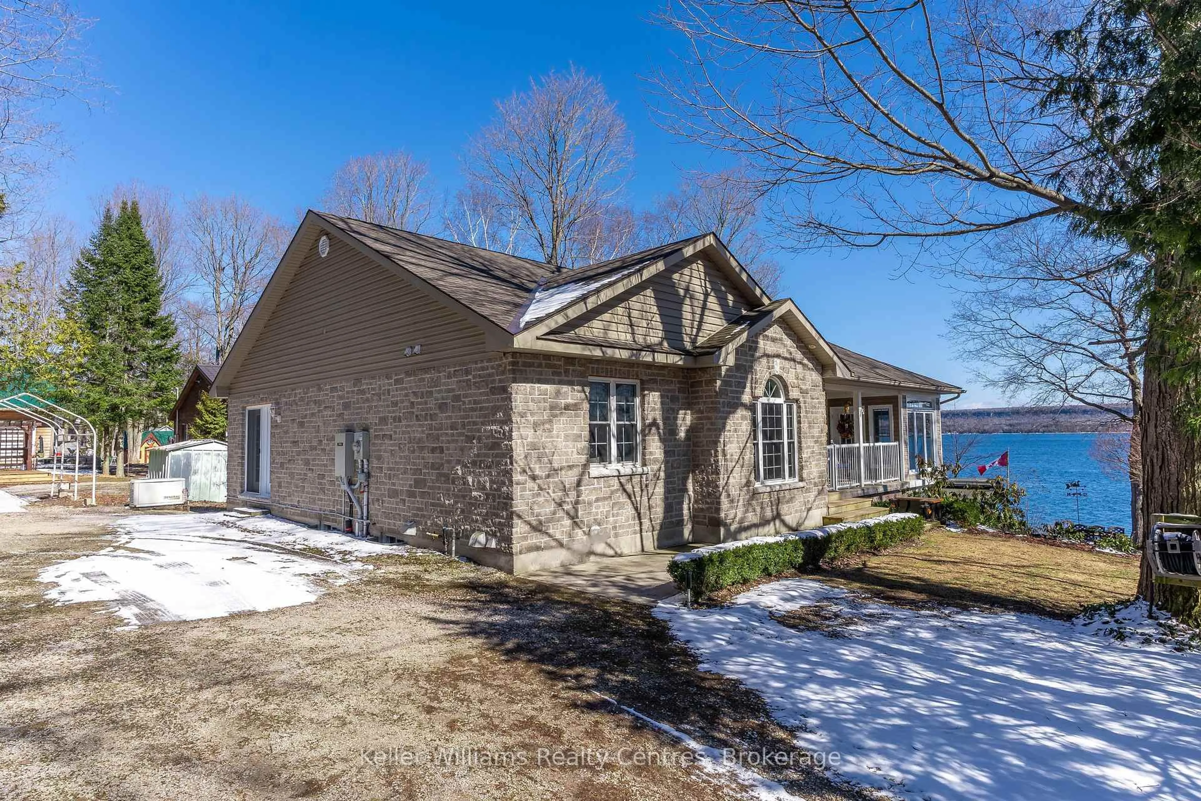 Home with brick exterior material, water/lake/river/ocean view for 2 2nd Ave, South Bruce Peninsula Ontario N0H 2T0