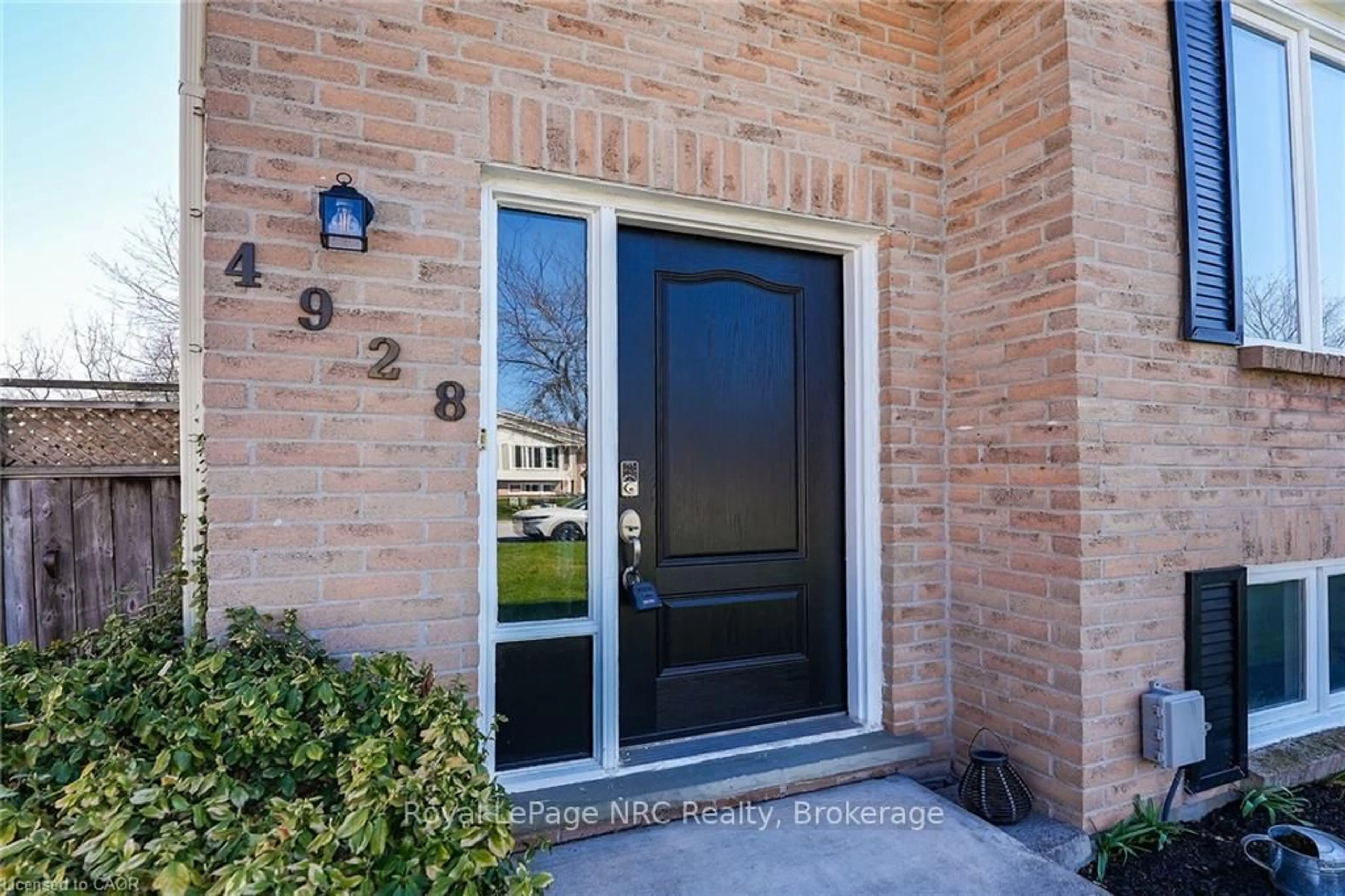 Indoor entryway for 4928 Hickory Lane, Lincoln Ontario L0R 1B5