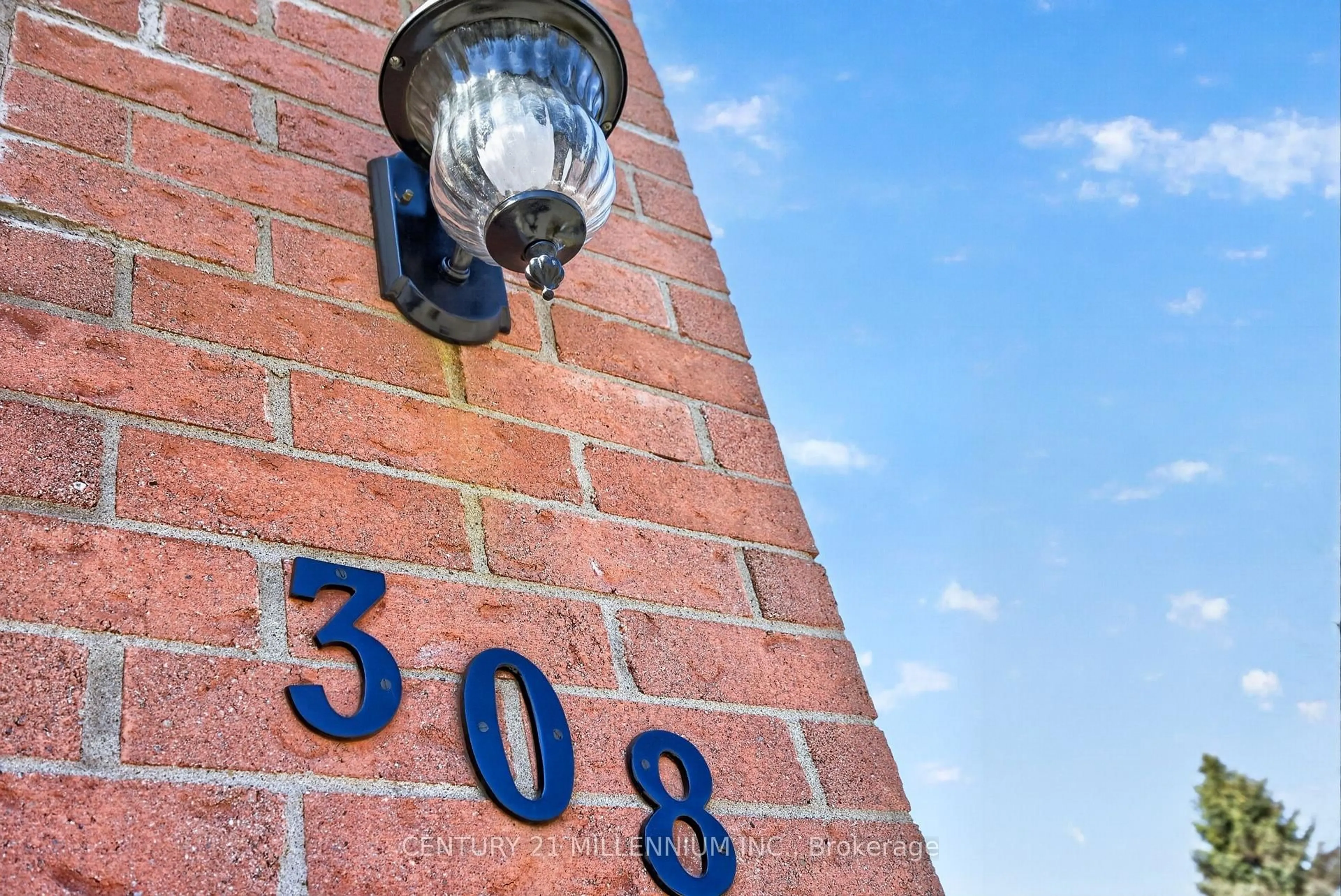 Home with brick exterior material, building for 308 Shelburne Pl, Shelburne Ontario L9V 3A9