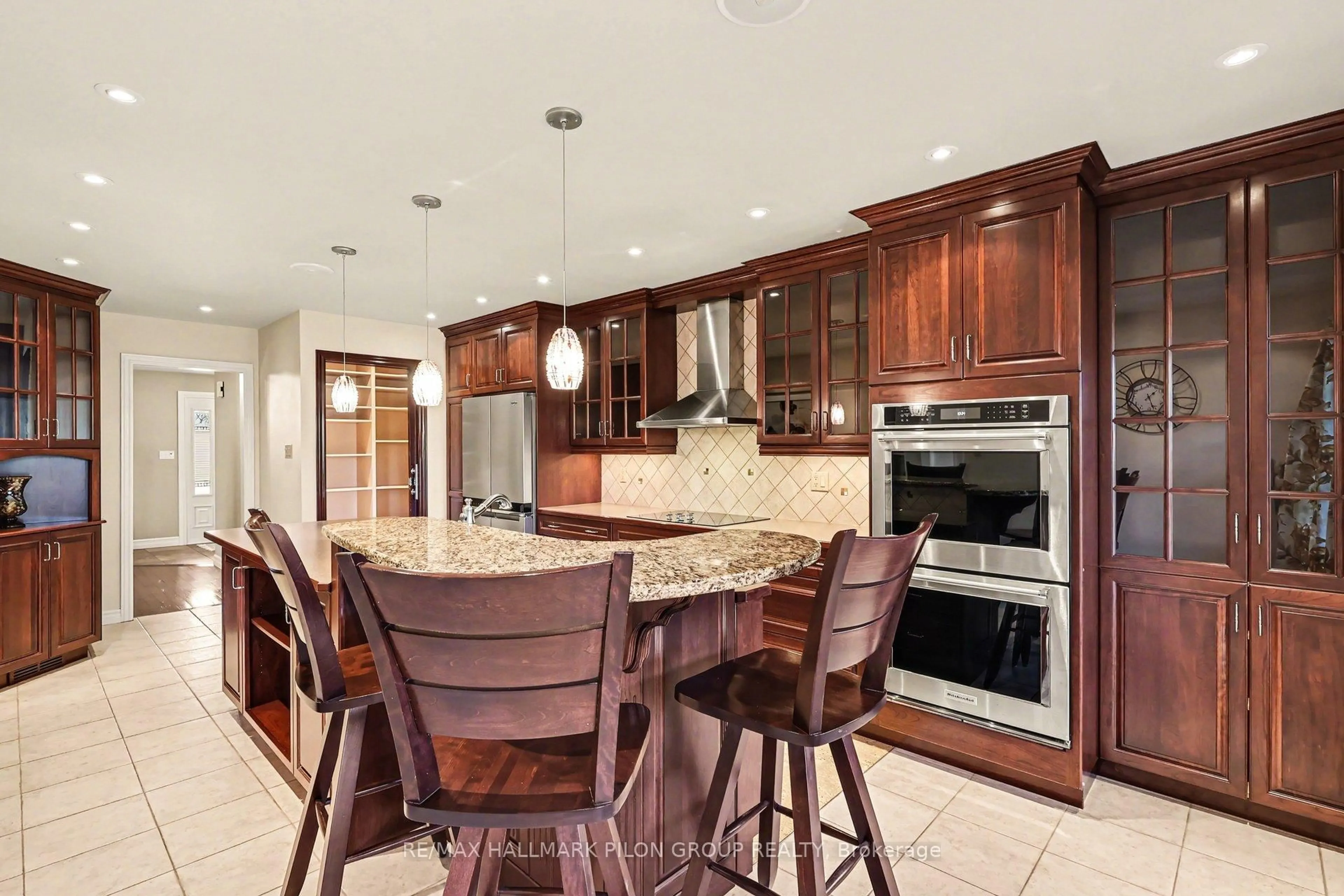 Open concept kitchen, ceramic/tile floor for 6603 Windsong Ave, Orleans Ontario K1C 6N1