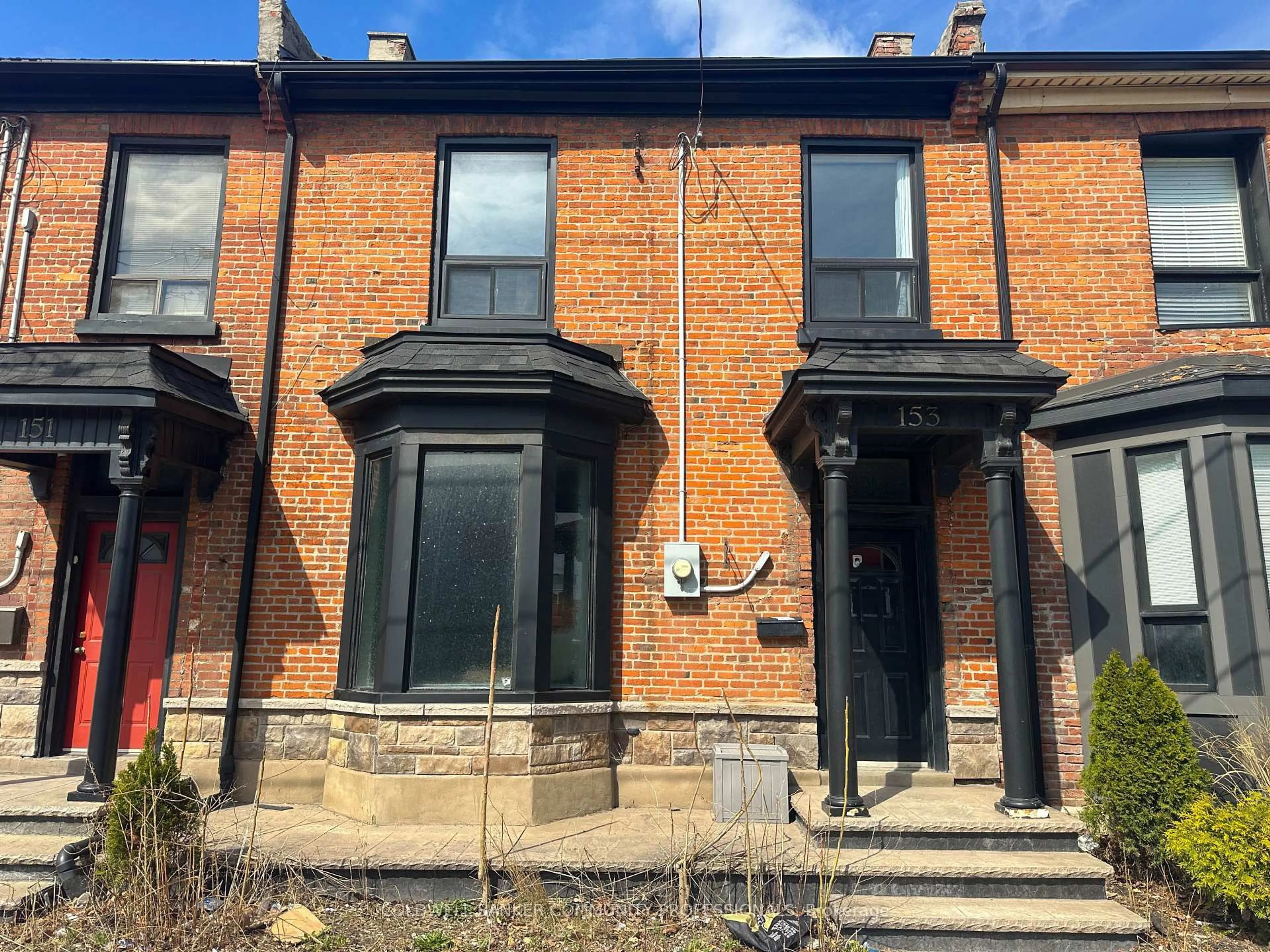 Home with brick exterior material, street for 153 Wellington St, Hamilton Ontario L8R 1N4