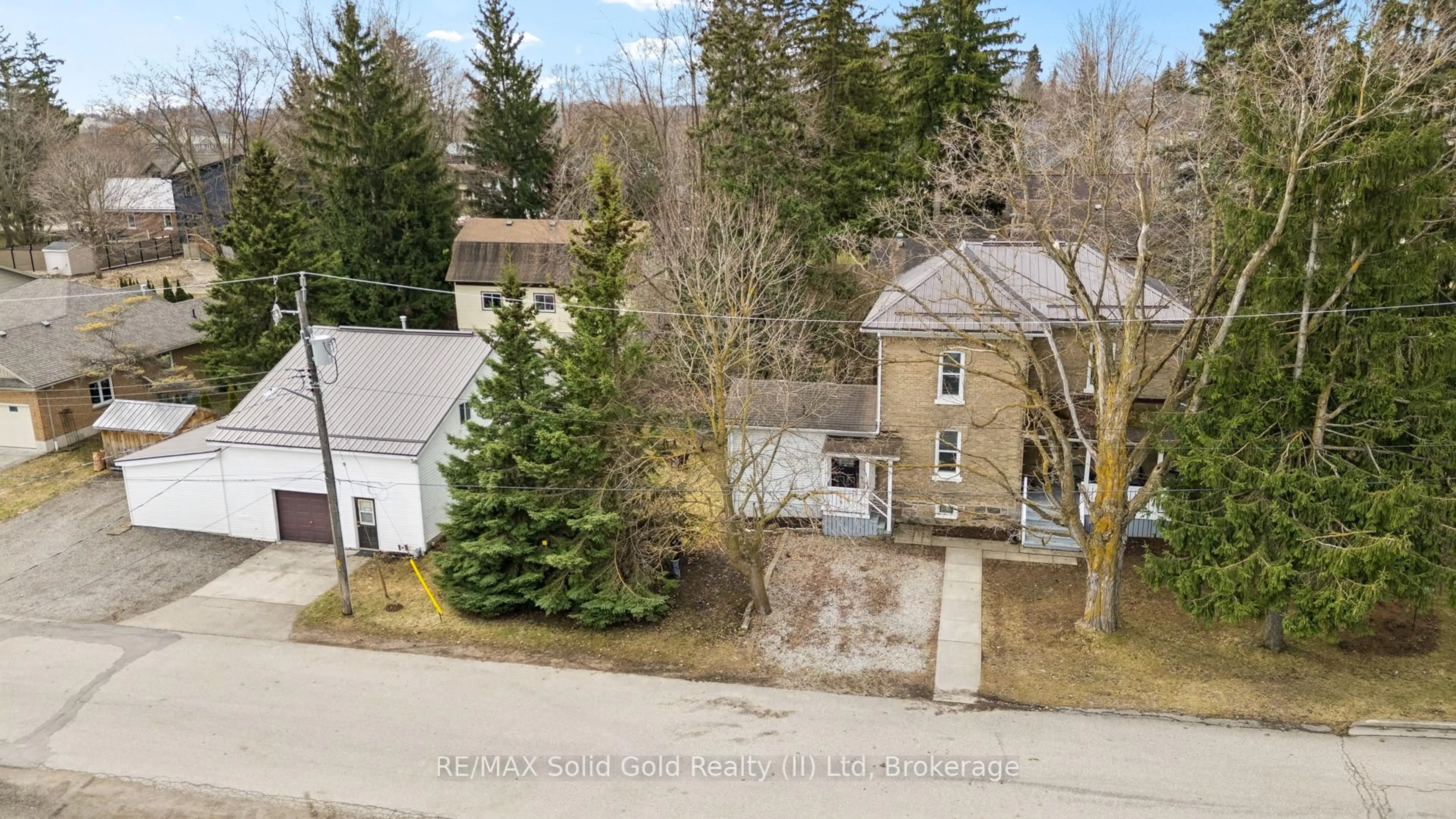 A pic from outside/outdoor area/front of a property/back of a property/a pic from drone, street for 3659 Nafziger Rd, Woolwich Ontario N0B 2T0