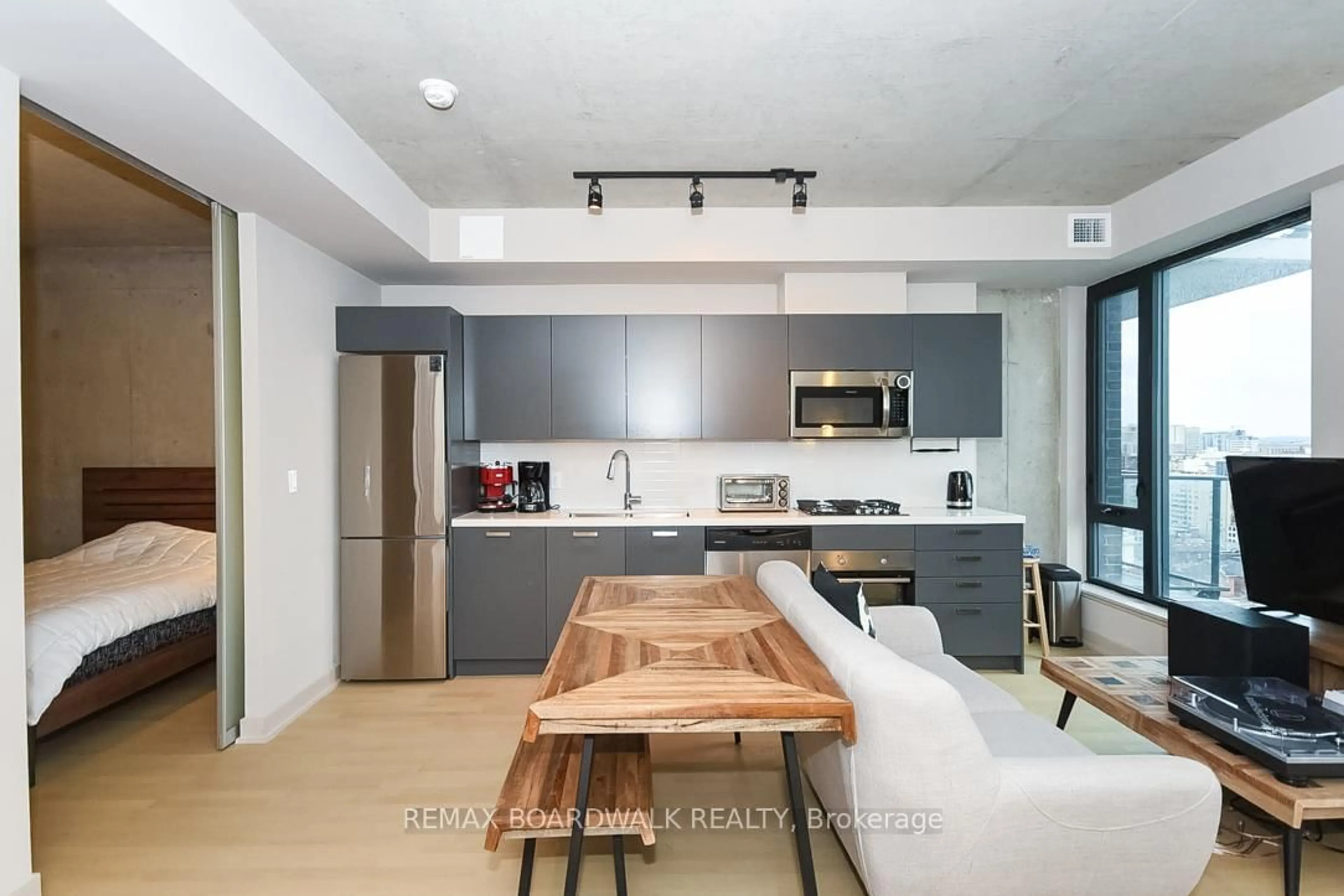 Open concept kitchen, unknown for 203 Catherine St #1709, Ottawa Ontario K2P 1J5