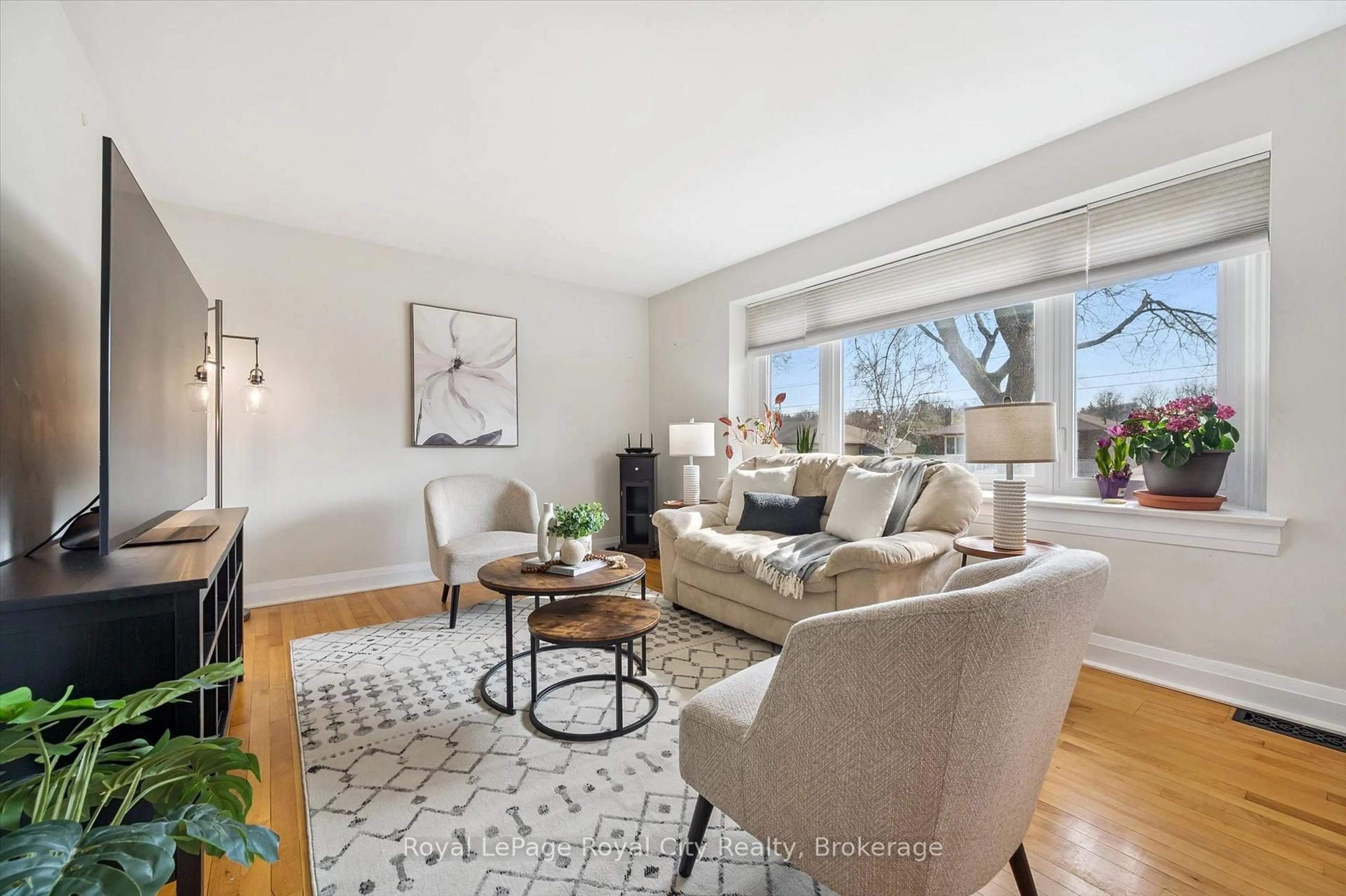 Living room with furniture, unknown for 103 William St, Guelph Ontario N1E 5G2