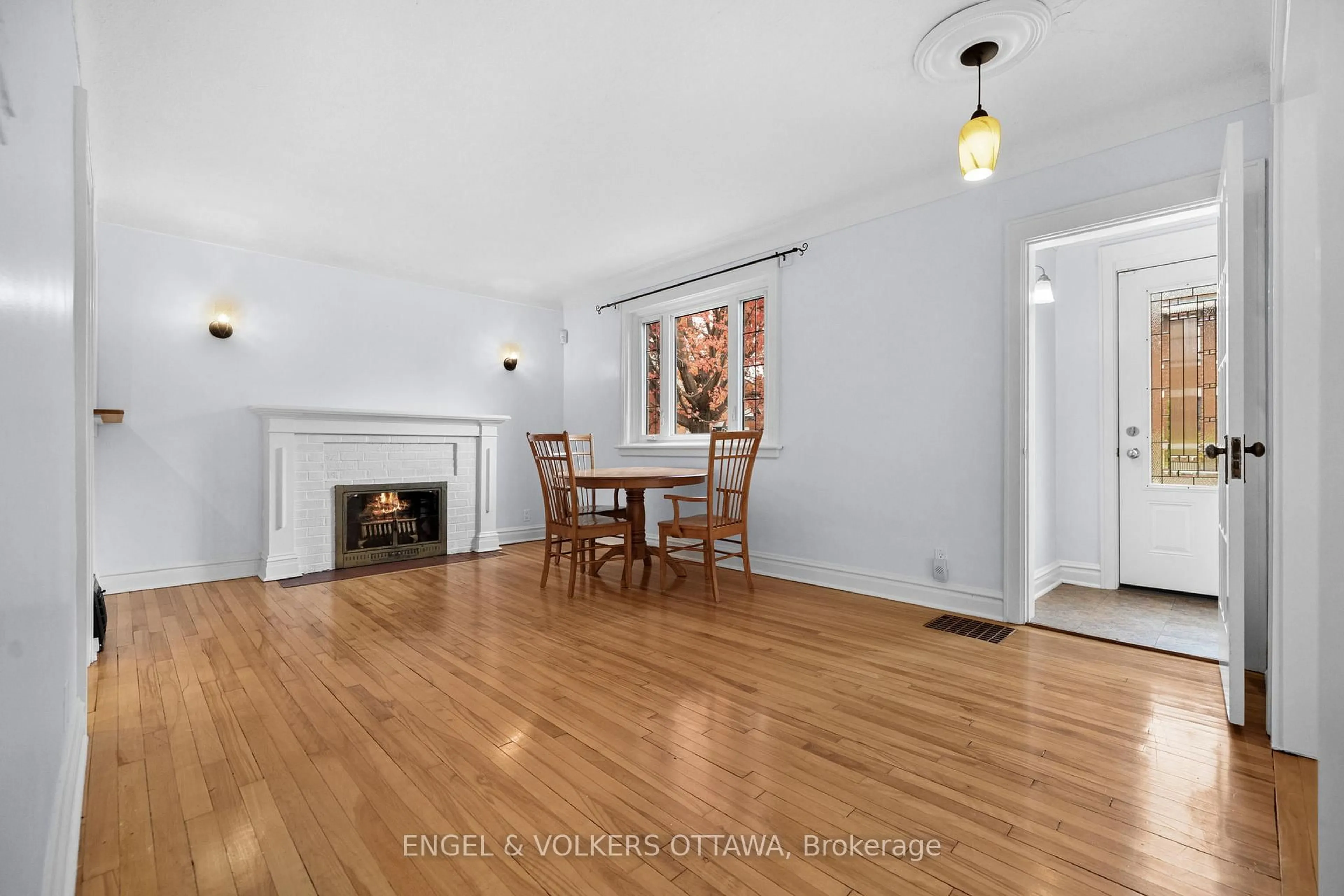 Unknown for 150 Spencer St, Ottawa Ontario K1Y 2P9