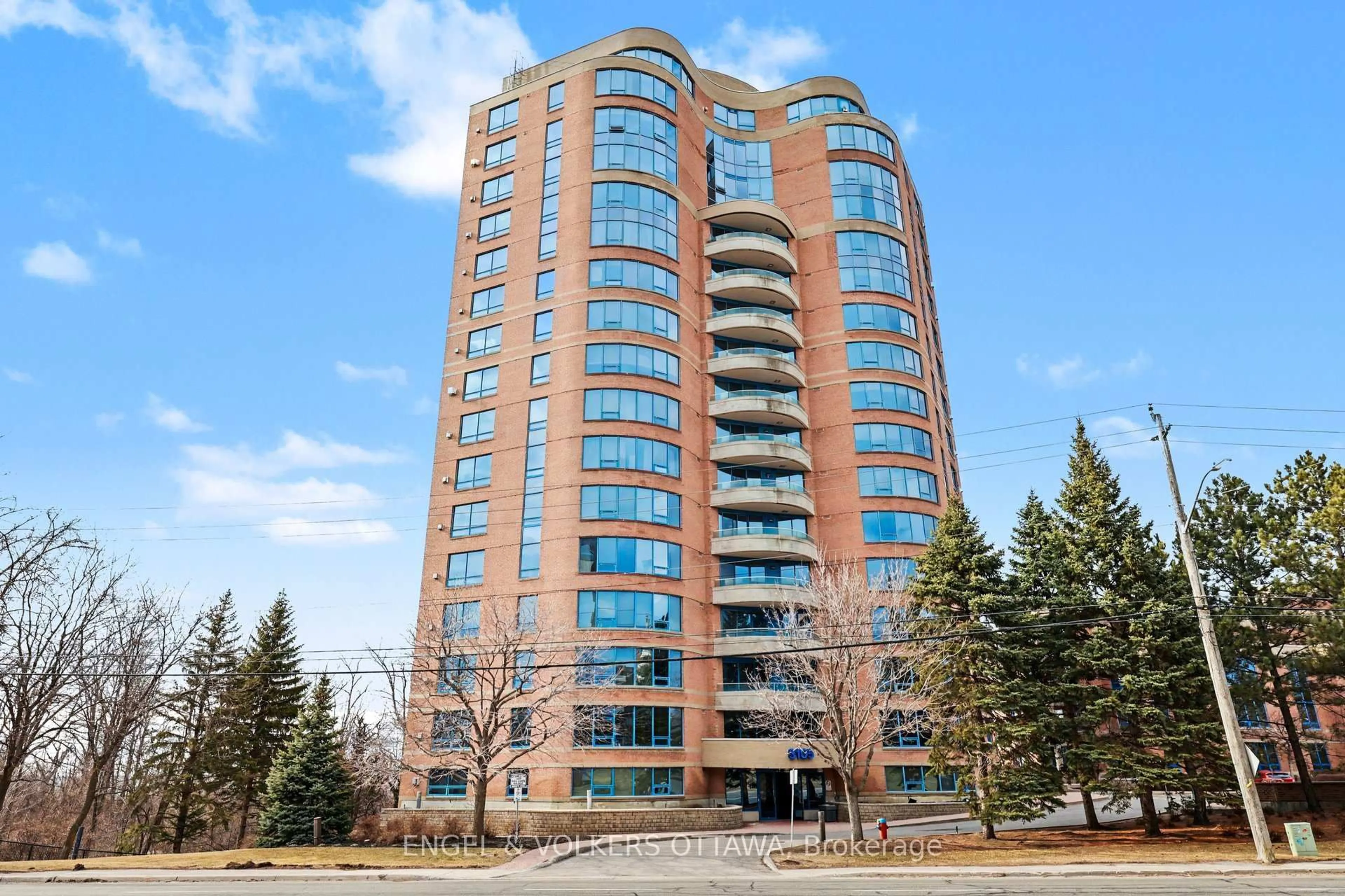 Indoor foyer for 3105 Carling Ave #805, Ottawa Ontario K2H 5A6