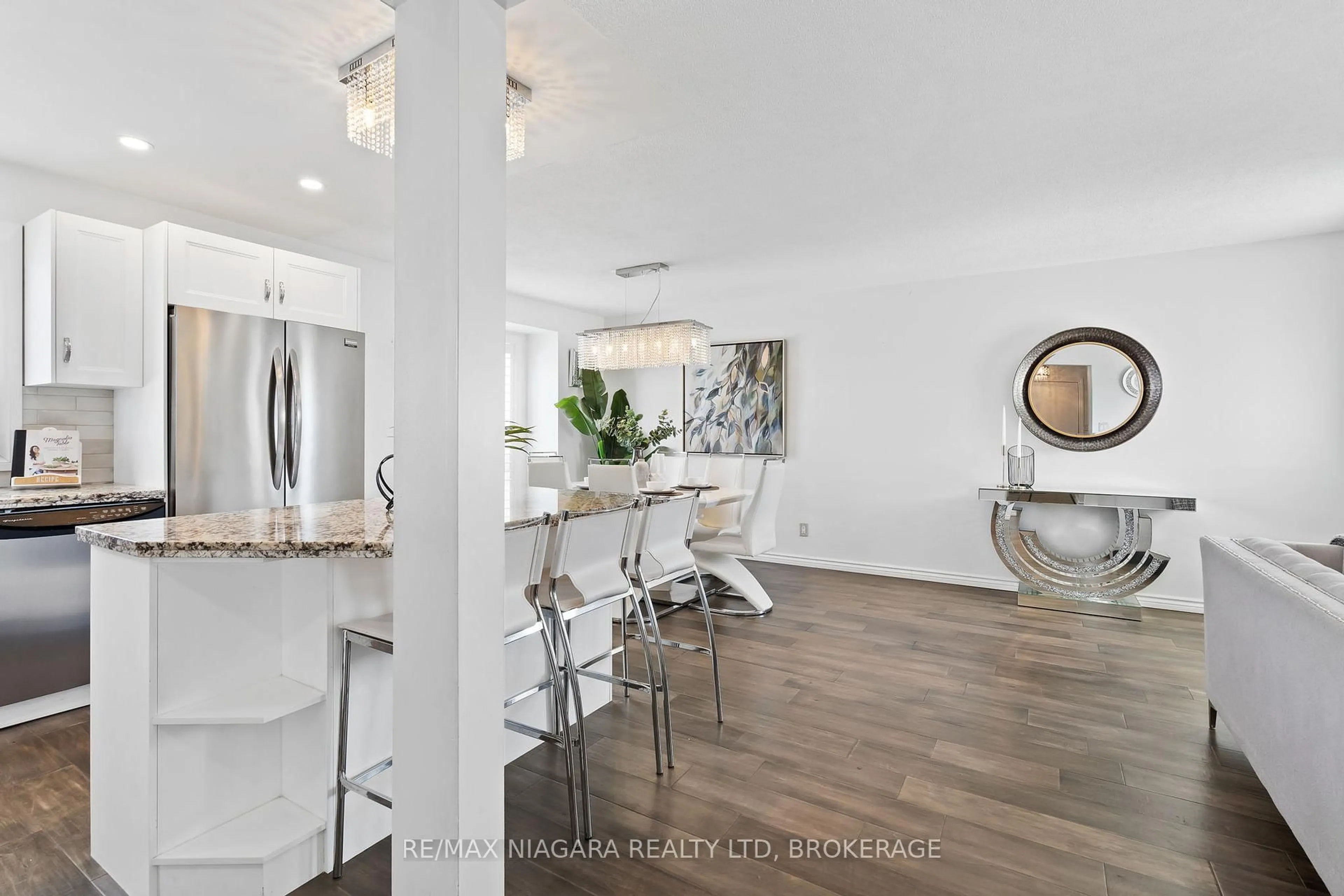 Open concept kitchen, unknown for 7470 Monastery Dr #23, Niagara Falls Ontario L2H 3B3