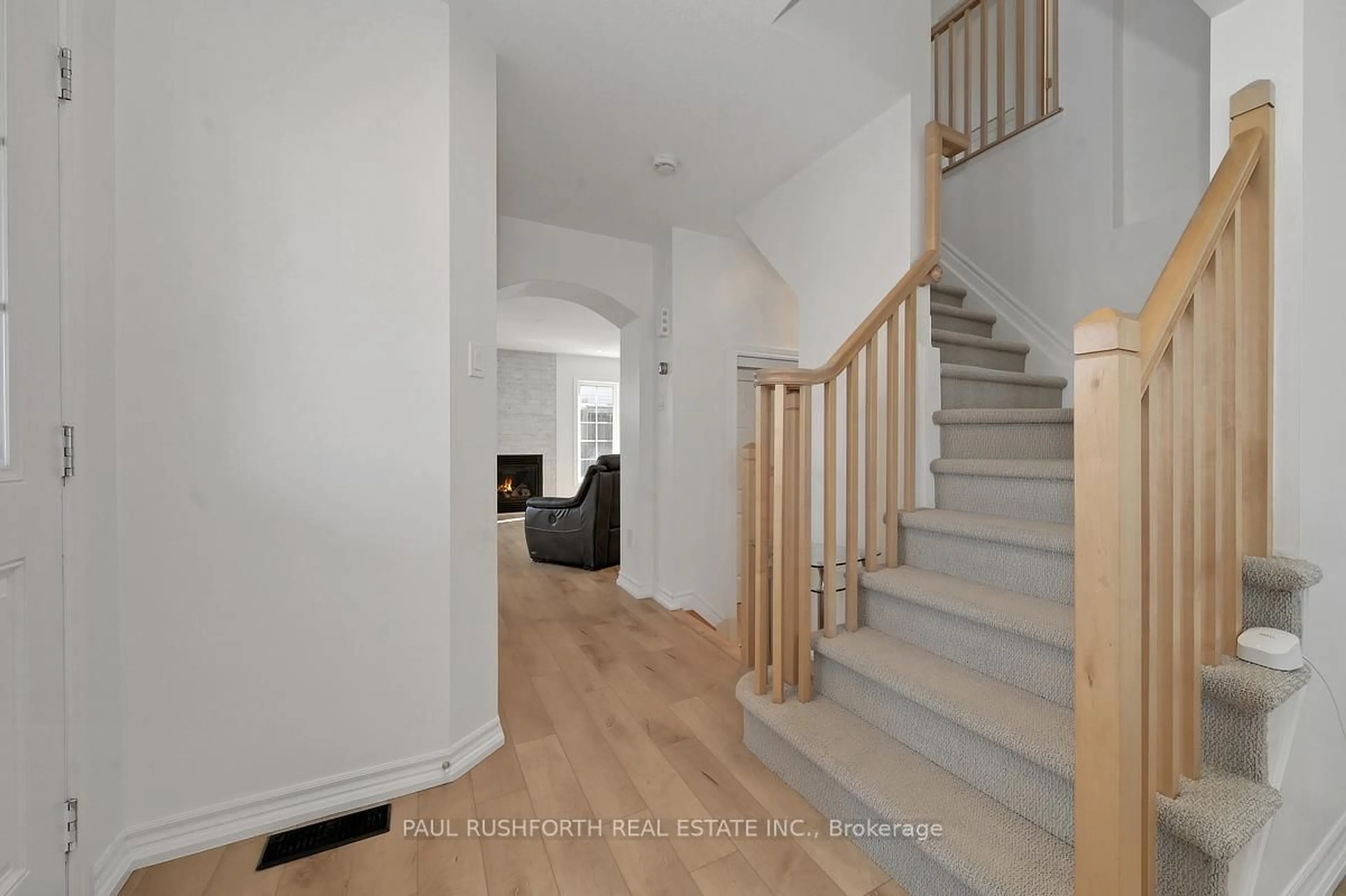 Unknown for 2782 Grand Canal St, Ottawa Ontario K2J 0T2