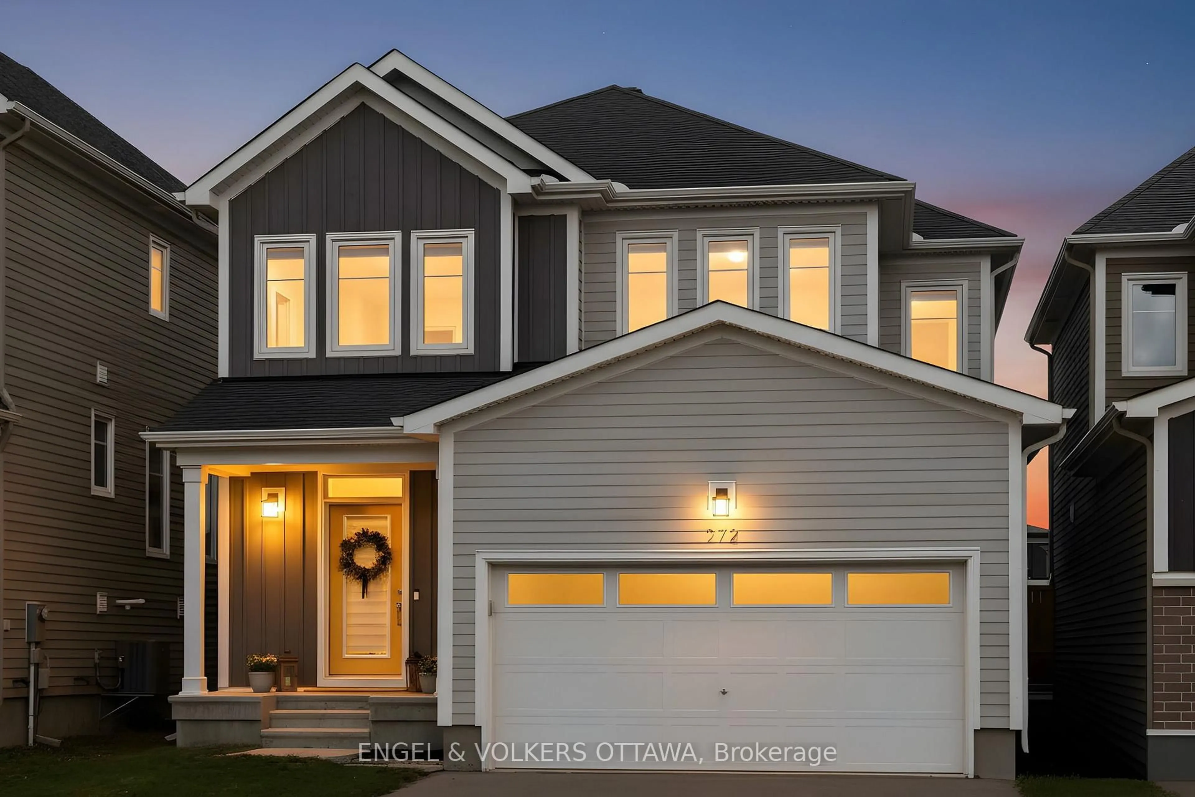 Home with vinyl exterior material, street for 272 Meynell Rd, Richmond Ontario K0A 2Z0