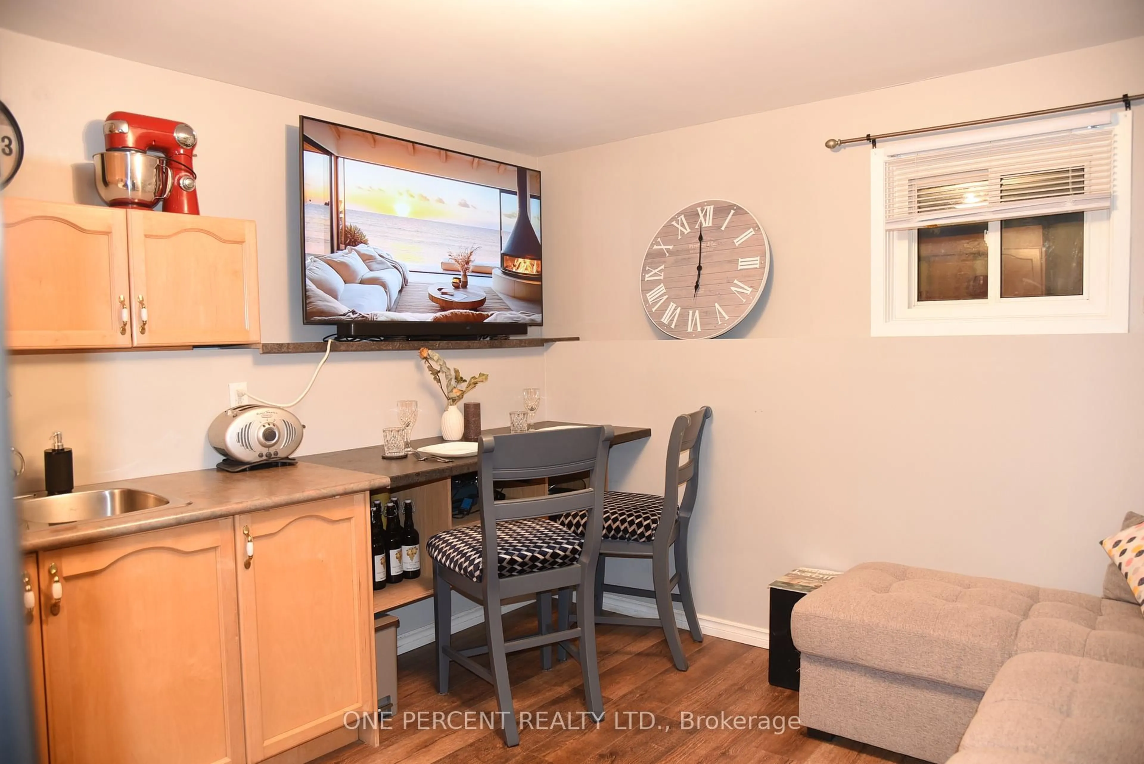 A pic of a room for 31 Prince St, Minden Hills Ontario K0M 2K0