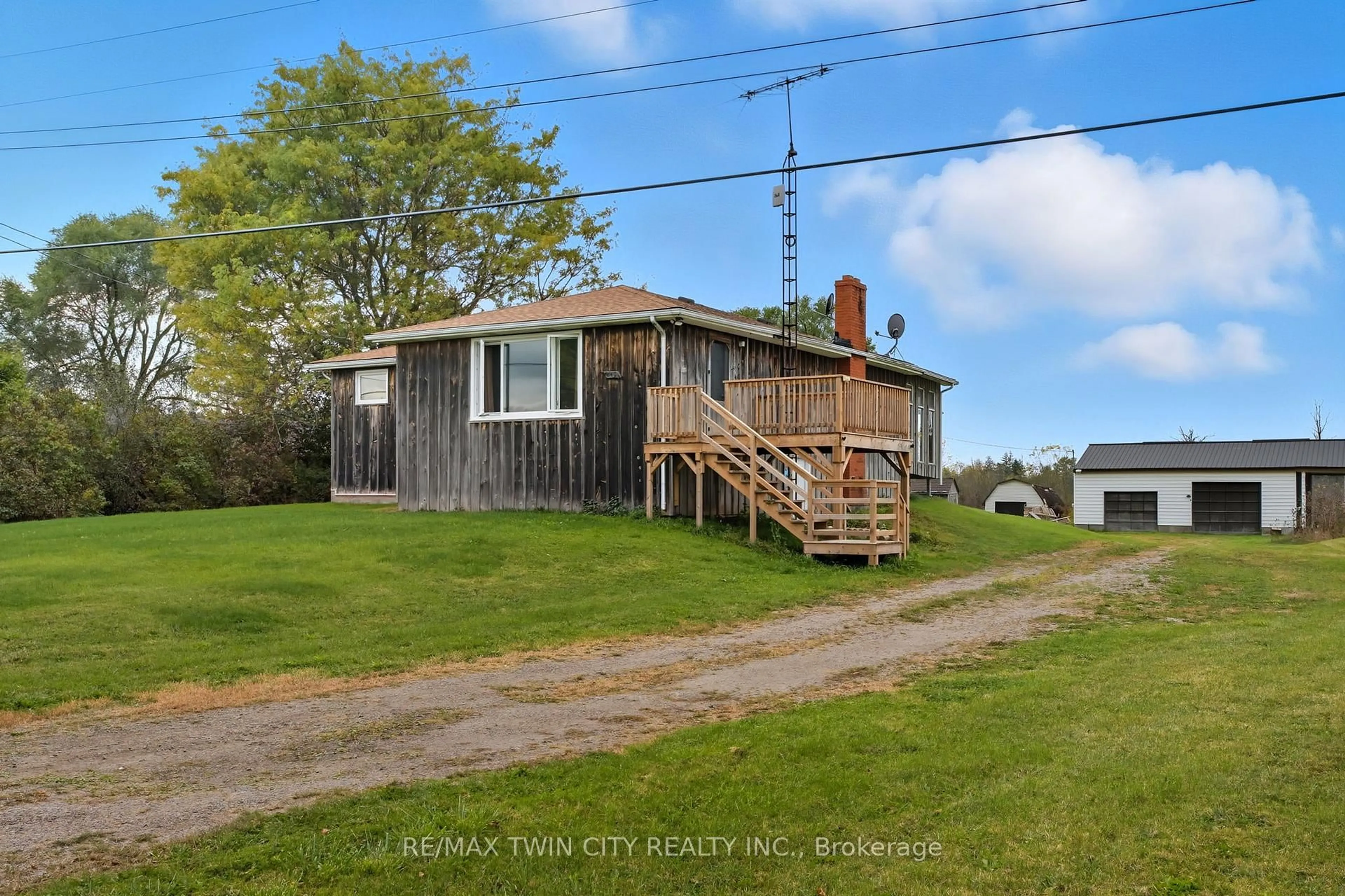 A pic from outside/outdoor area/front of a property/back of a property/a pic from drone, unknown for 2091 Concession 6 Rd, Hamilton Ontario N0B 1L0