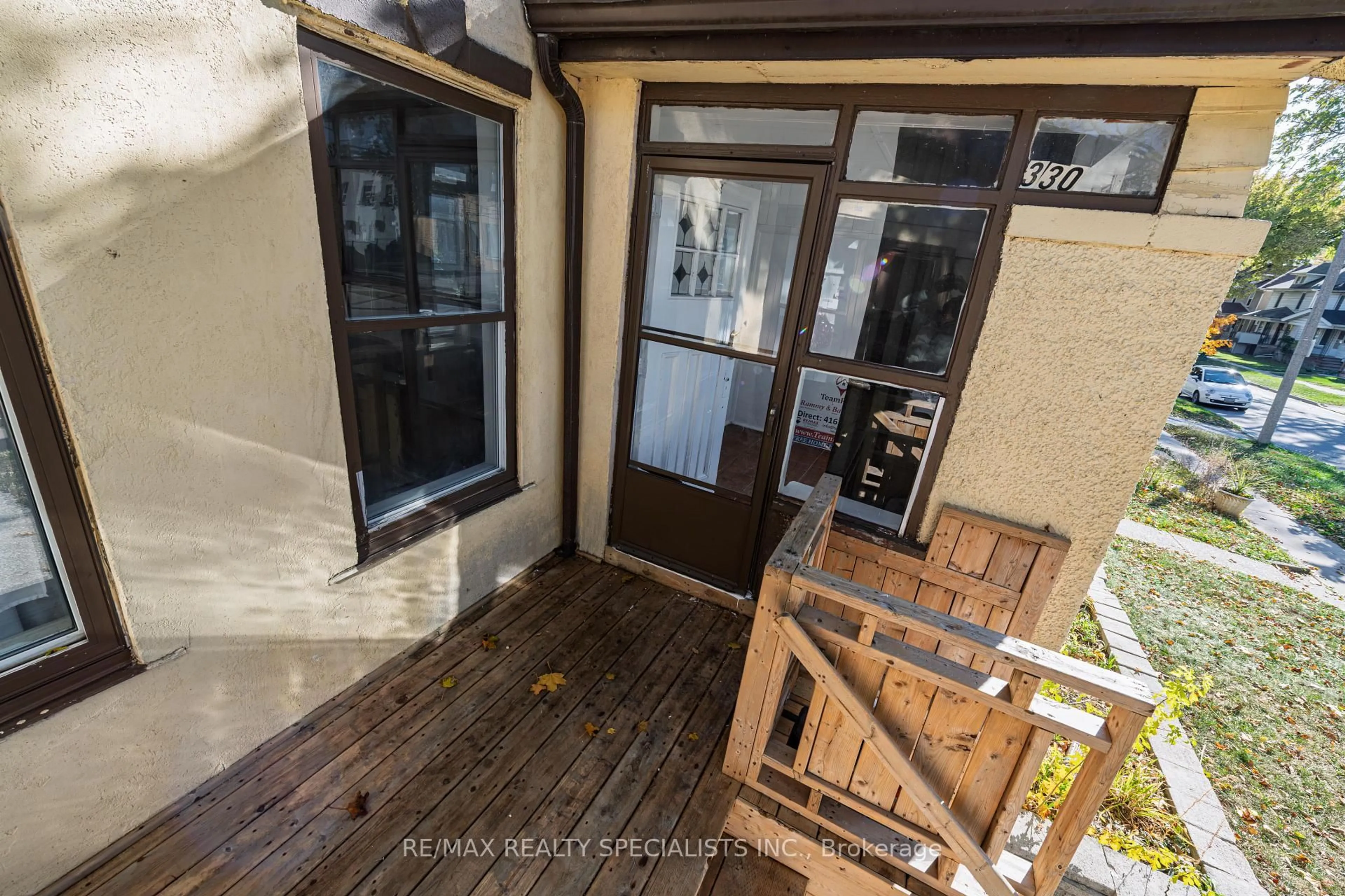 Patio, street for 332 Elm Ave, Windsor Ontario N9A 5H1