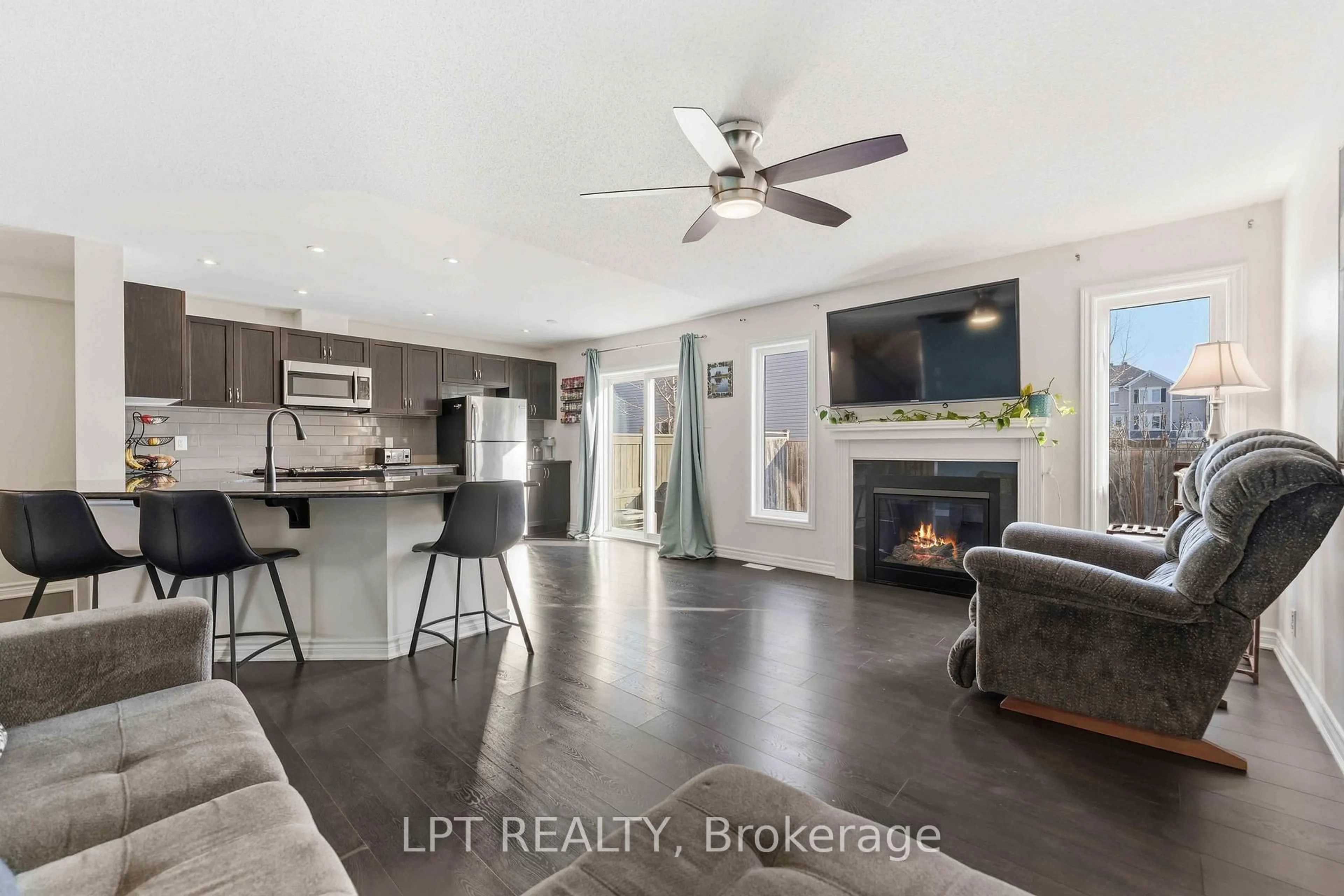 Open concept kitchen, ceramic/tile floor for 782 Maloja Way, Ottawa Ontario K2S 1B9