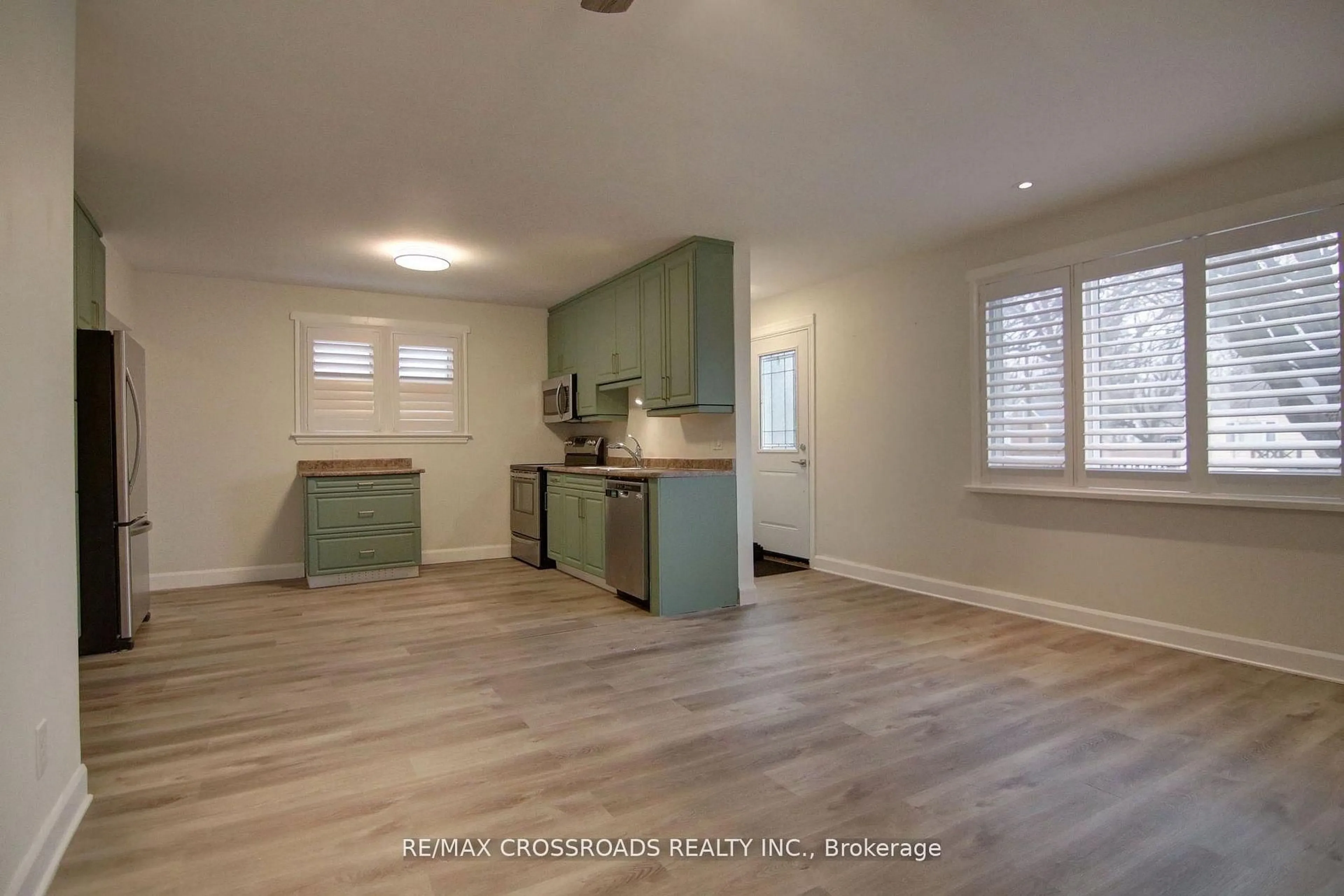 Open concept kitchen, unknown for 814 Nicholls St, Peterborough Ontario K9H 5T8