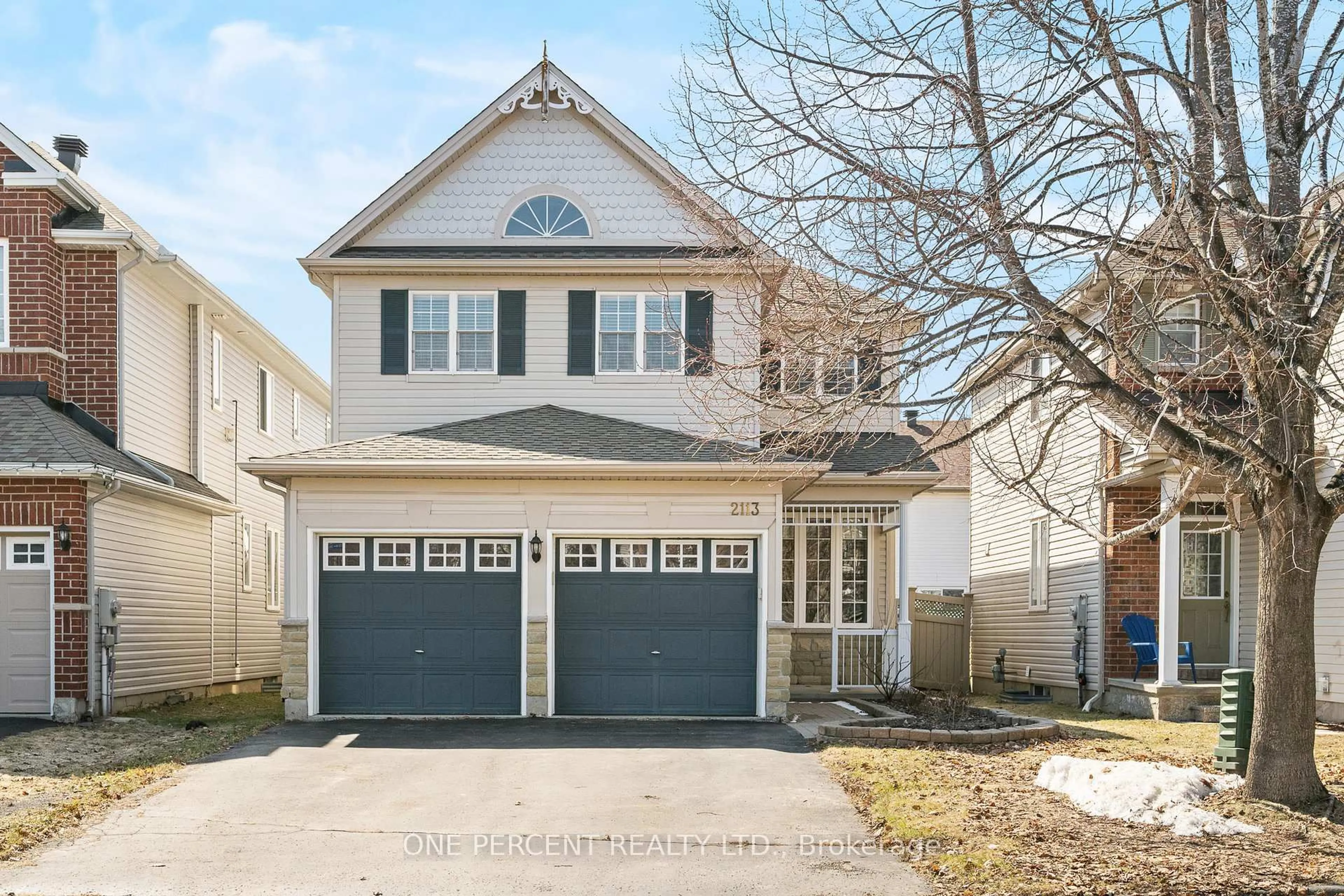 Home with vinyl exterior material, street for 2113 Hallendale St, Ottawa Ontario K4A 4S1