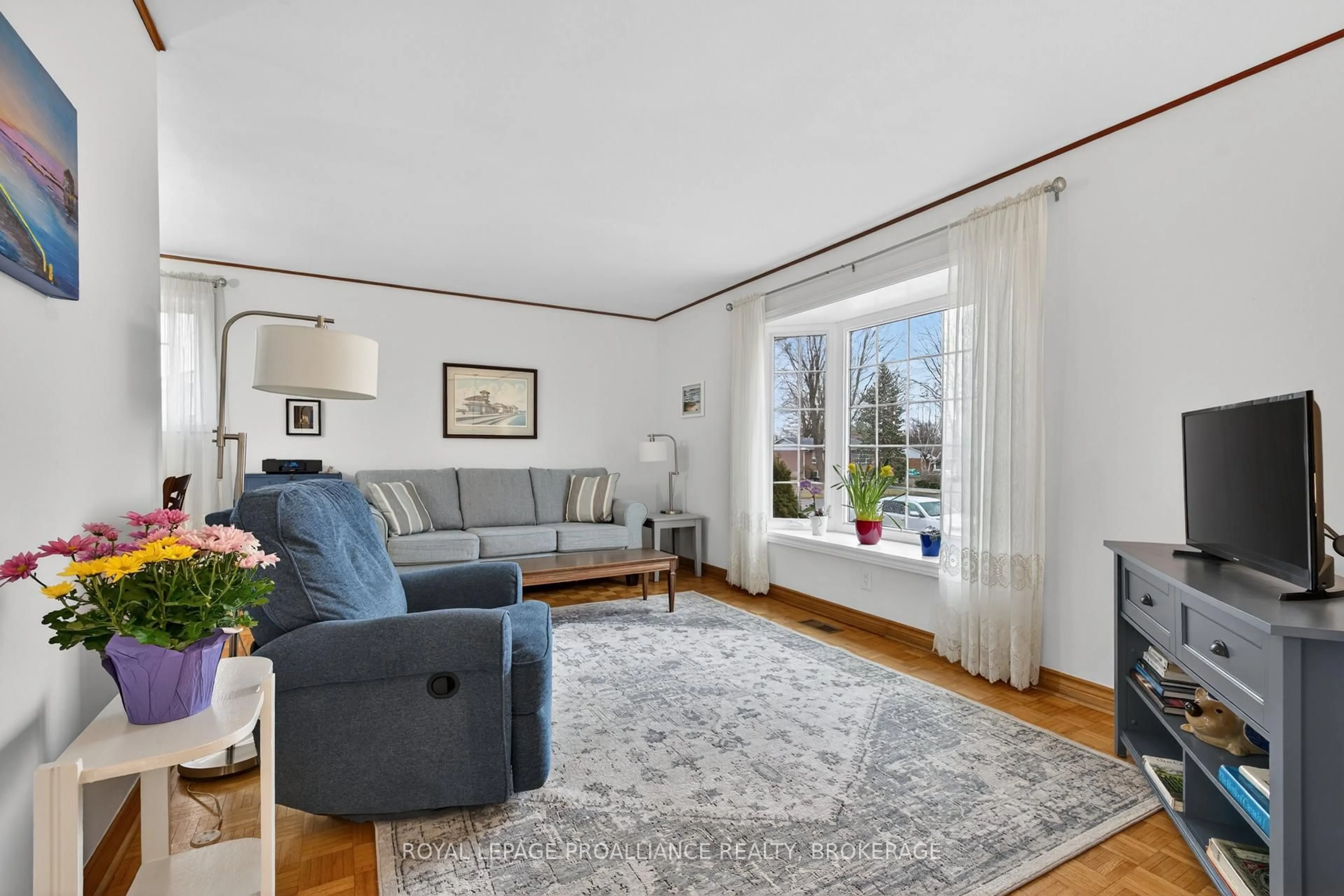 Living room with furniture, unknown for 810 Camberley Cres, Kingston Ontario K7M 4C4