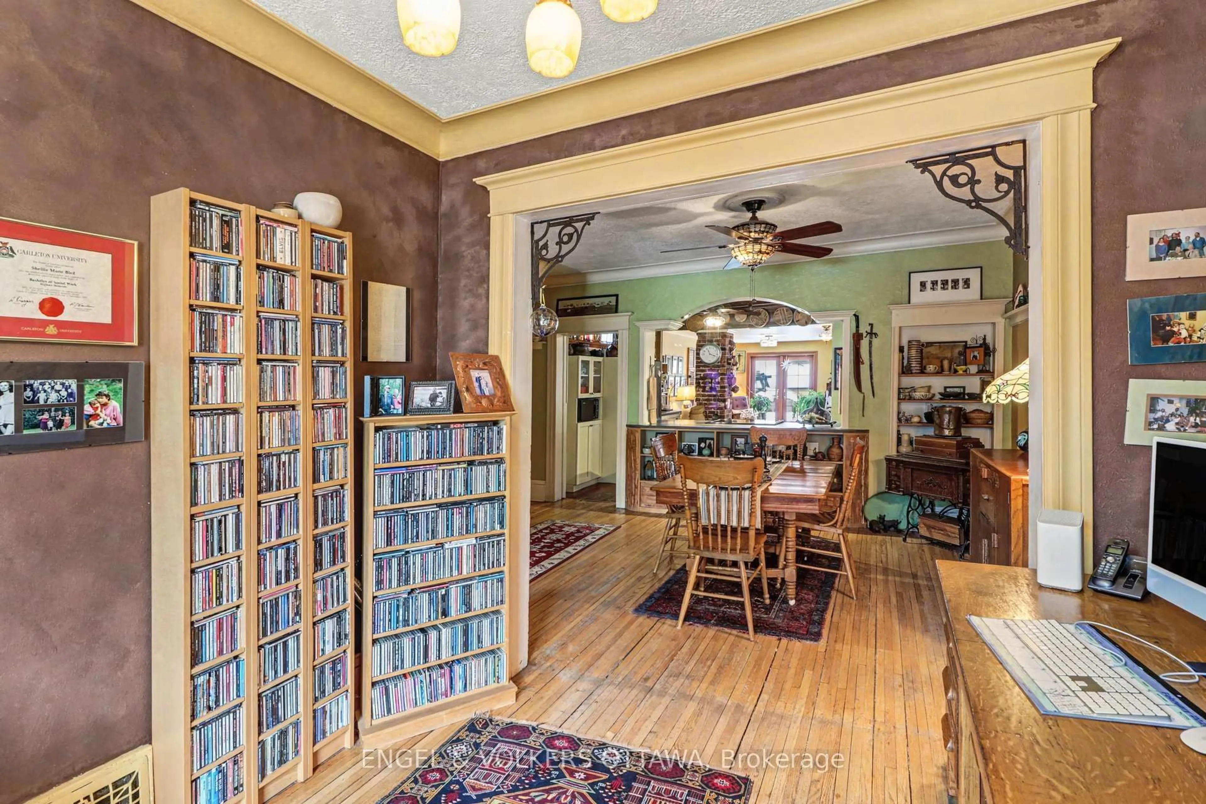 Unknown for 88 Pinhey St, Ottawa Ontario K1Y 1T4