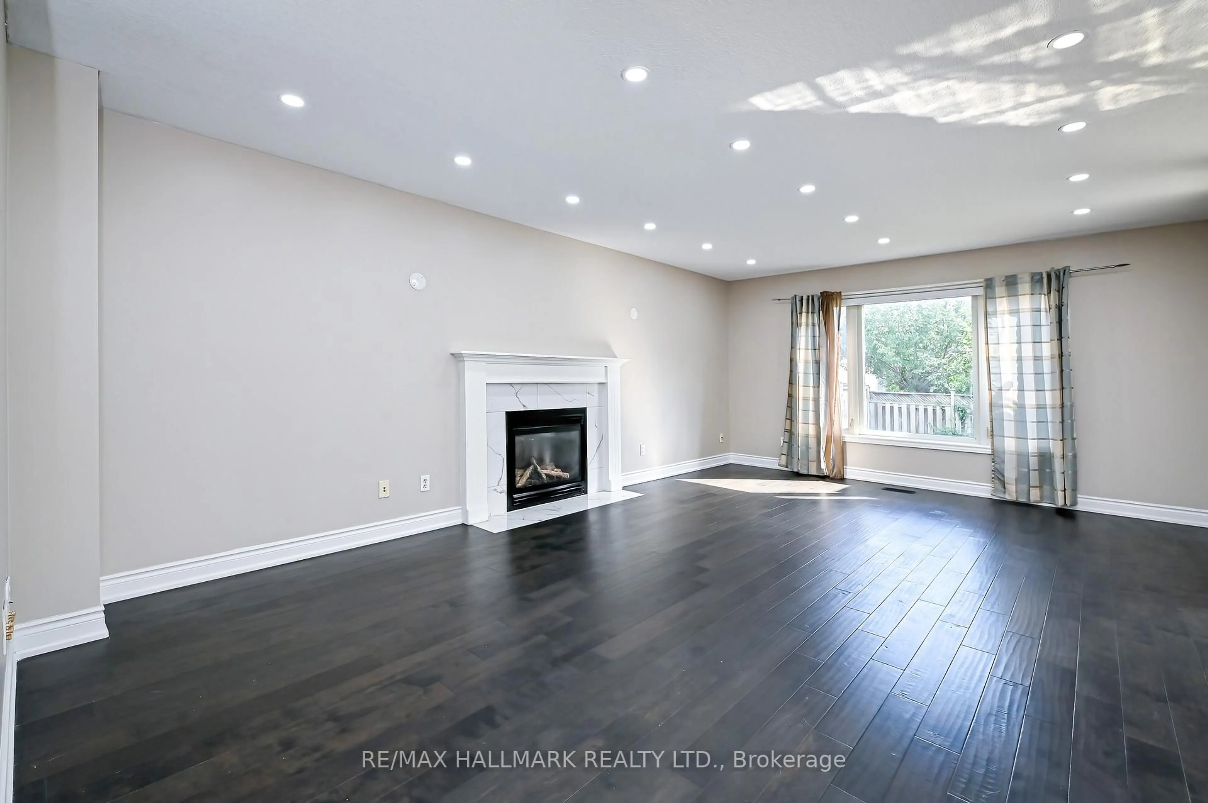 Unknown for 103 Winifred St, Kitchener Ontario N2P 2M7