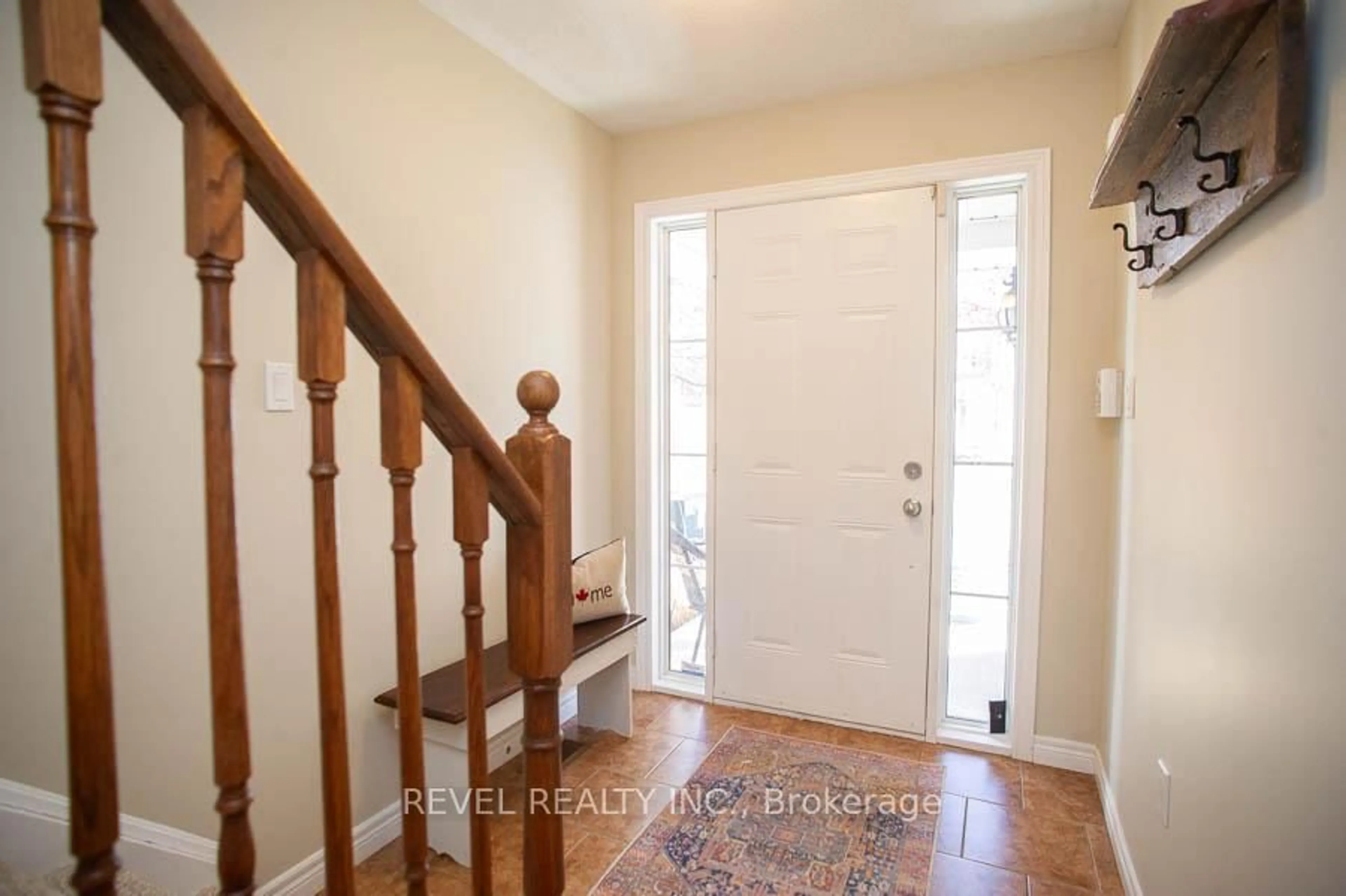 Indoor entryway for 20 McConkey Cres #67, Brantford Ontario N3S 0C1
