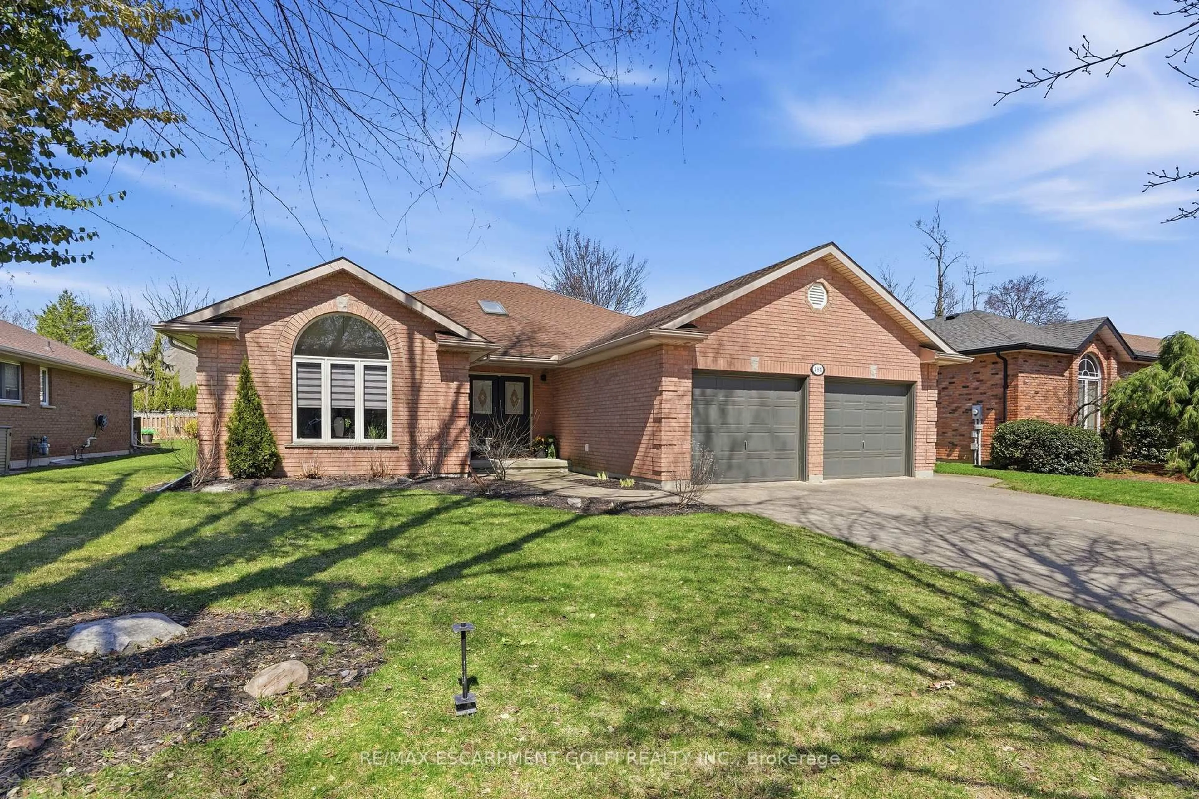 Home with brick exterior material, street for 181 Lawrence Lane, Pelham Ontario L0S 1E4